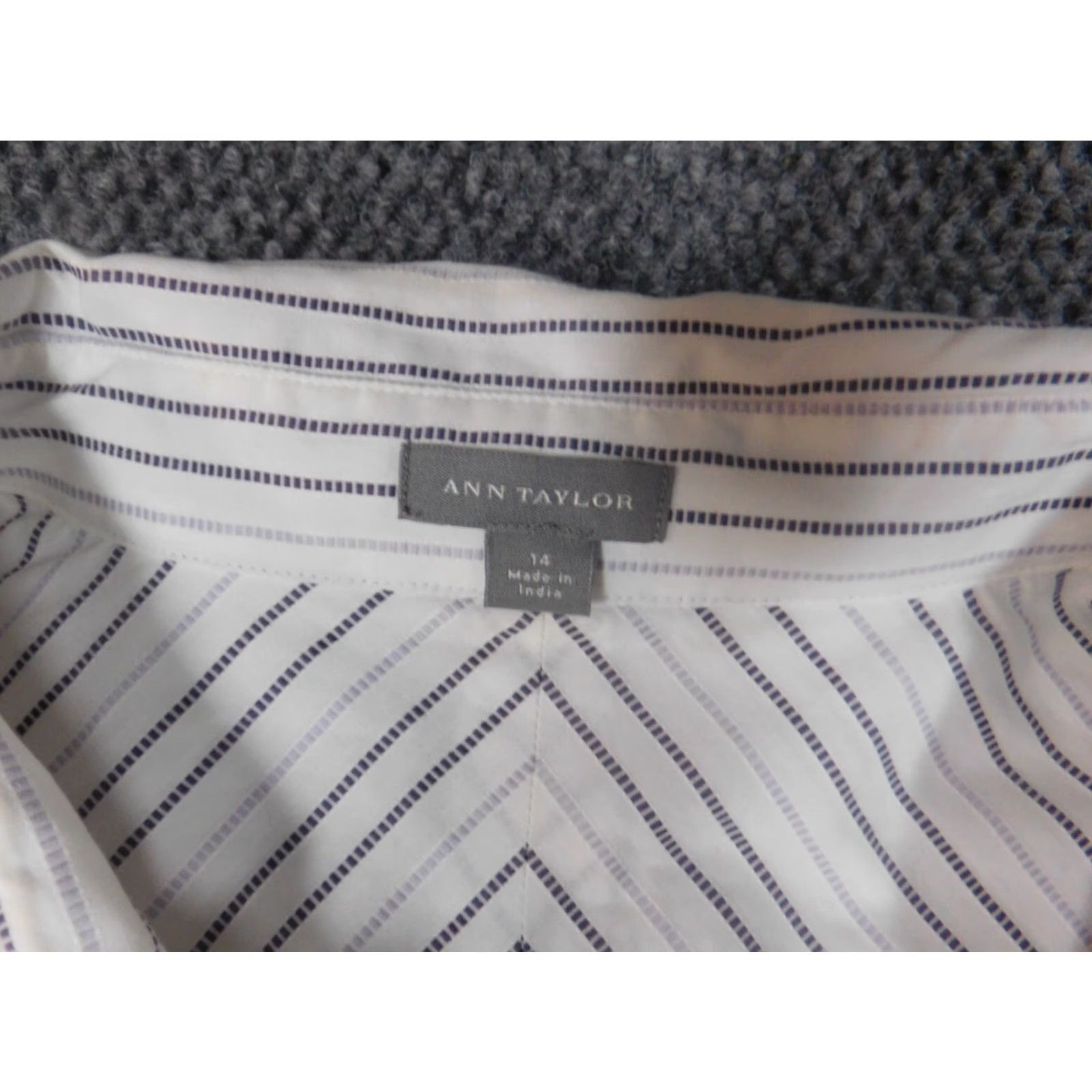 Ann Taylor Ann Taylor Shirt Womens 14 White Striped Button-Up Top Casual Long Sleeve Collared Polyester Down Button 14 White Regular Stretch Classic Size XL / US 12-14 / IT 48-50 - 5 Thumbnail
