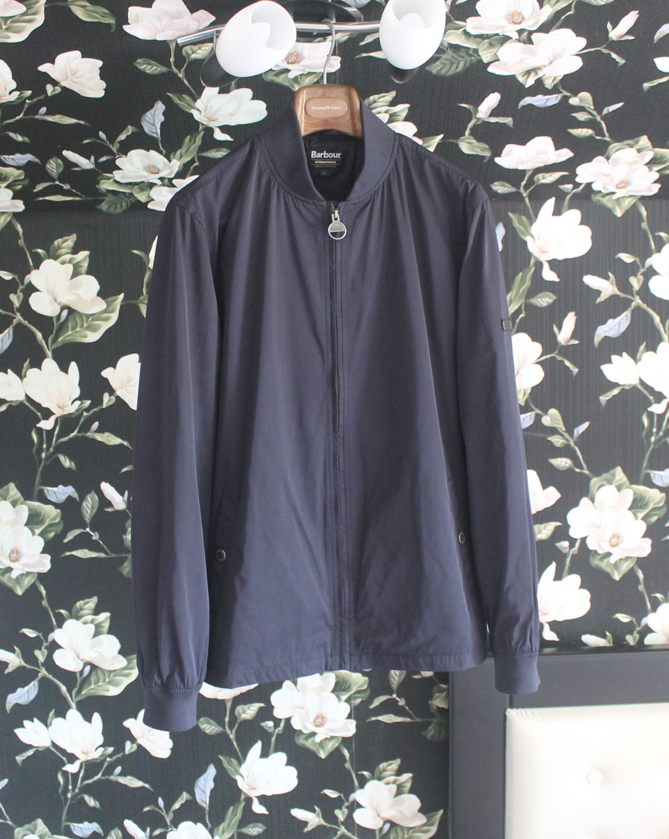 Barbour Barbour International Navy Bomber Jacket Size US L / EU 52-54 / 3 - 1 Thumbnail