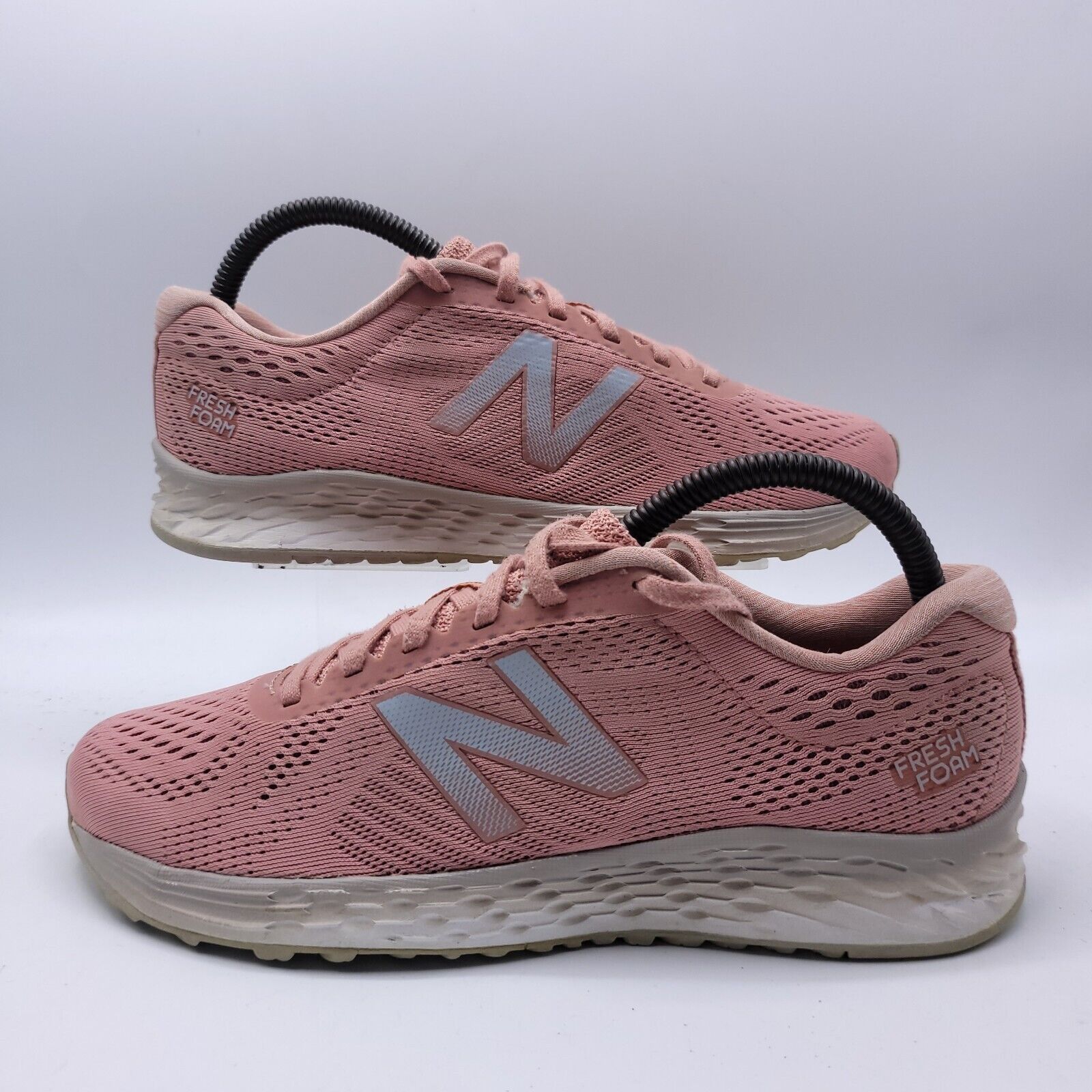 New Balance New Balance Fresh Foam Arishi Shoe Womens Size 8 WARISCD1 Size US 8 / IT 38 - 5 Thumbnail