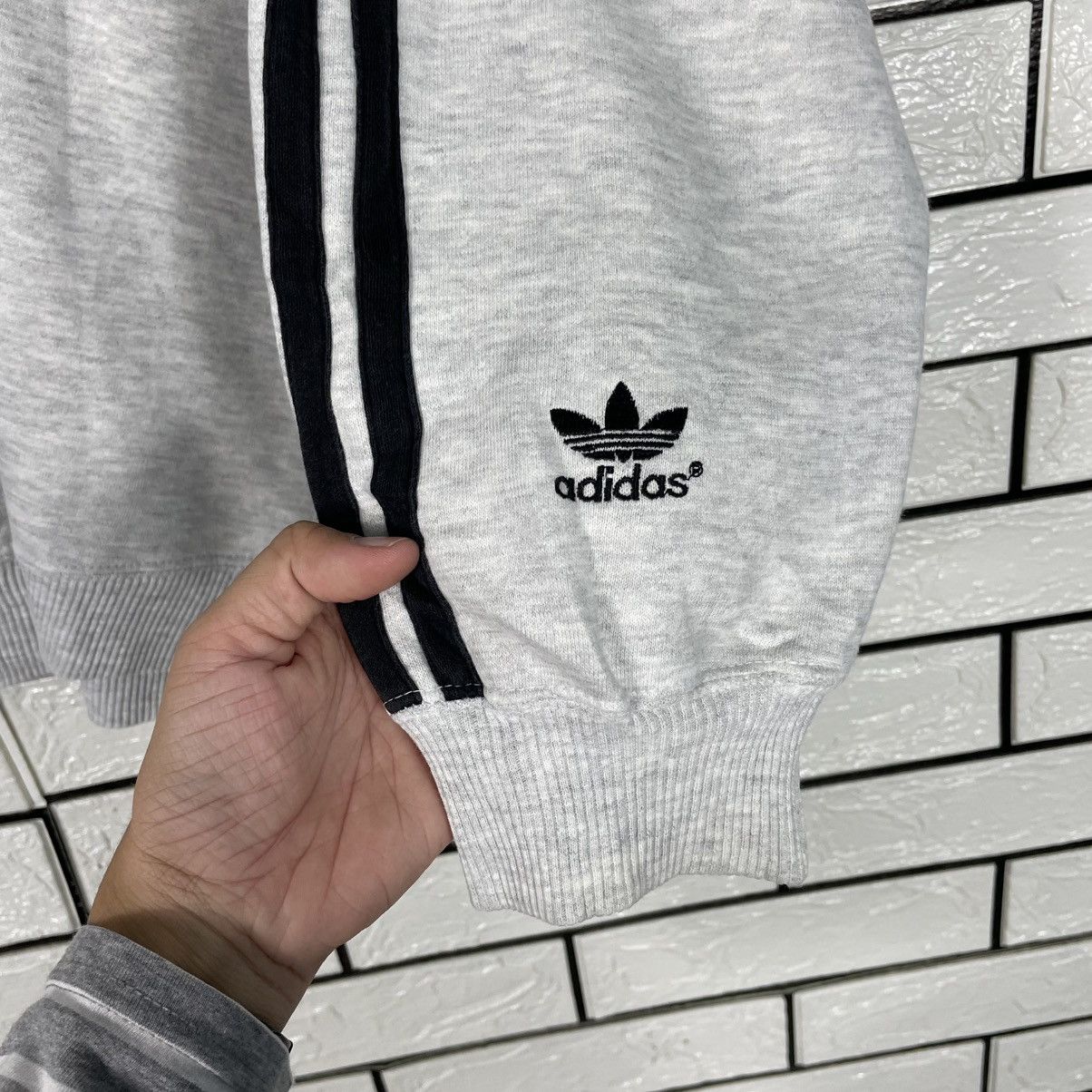 Adidas Vintage Adidas Crewneck Sweatshirt Size US M / EU 48-50 / 2 - 9 Thumbnail