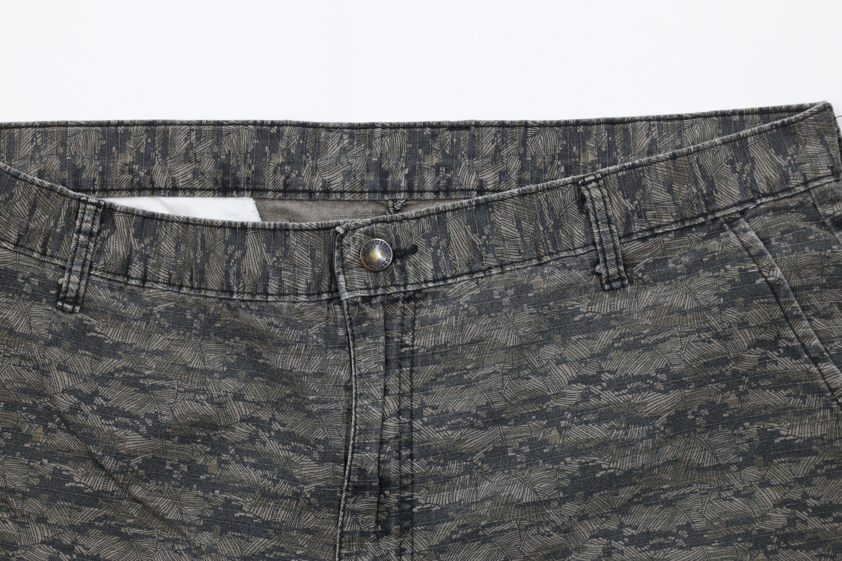 Dickies Vintage Dickies Relaxed Fit Digi Camouflage Shorts Cotton Size US 38 / EU 54 - 2 Thumbnail
