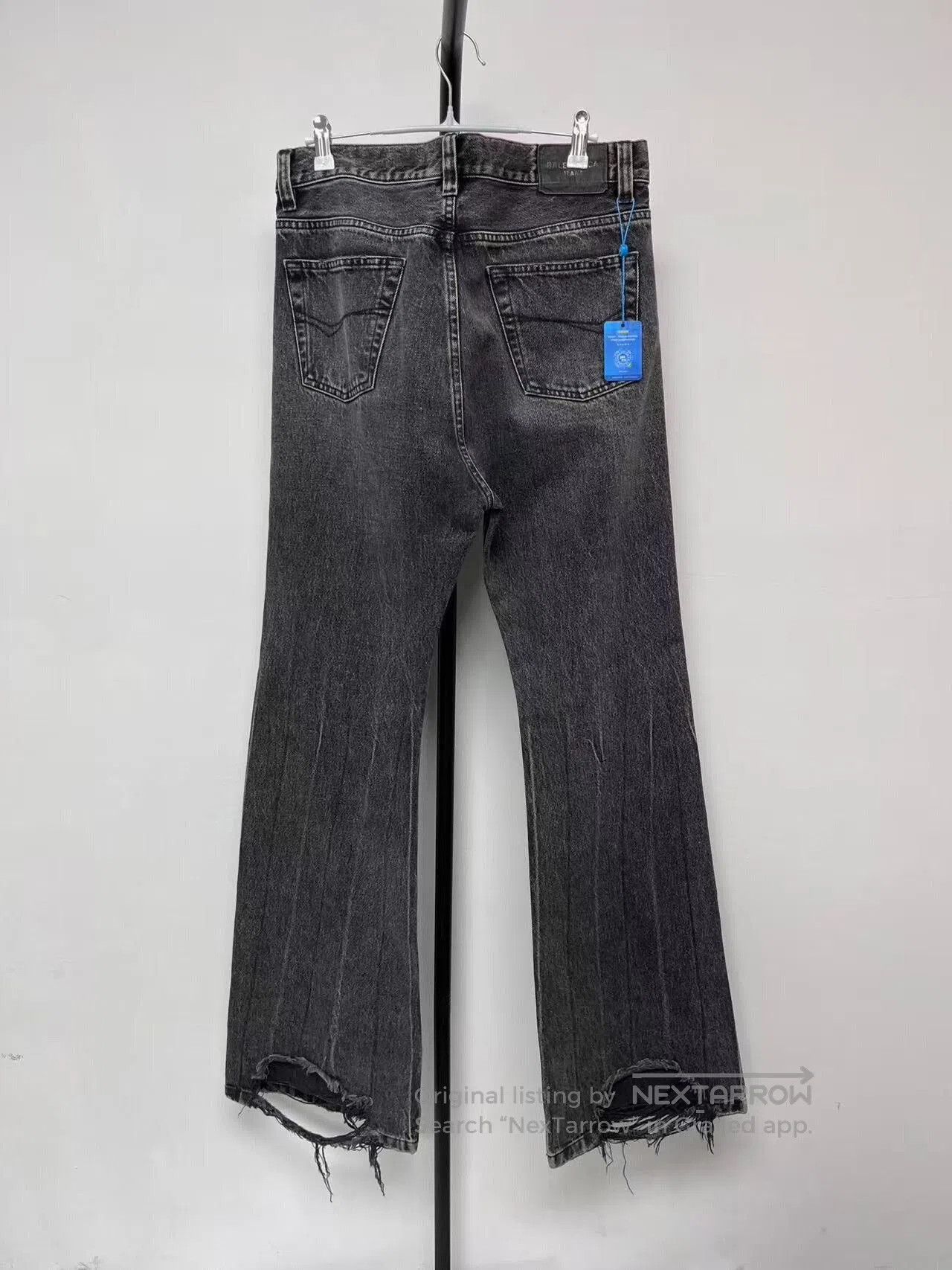 Balenciaga Balenciaga Black Flared Jeans for Men. Size US 26 / EU 42 - 2 Thumbnail