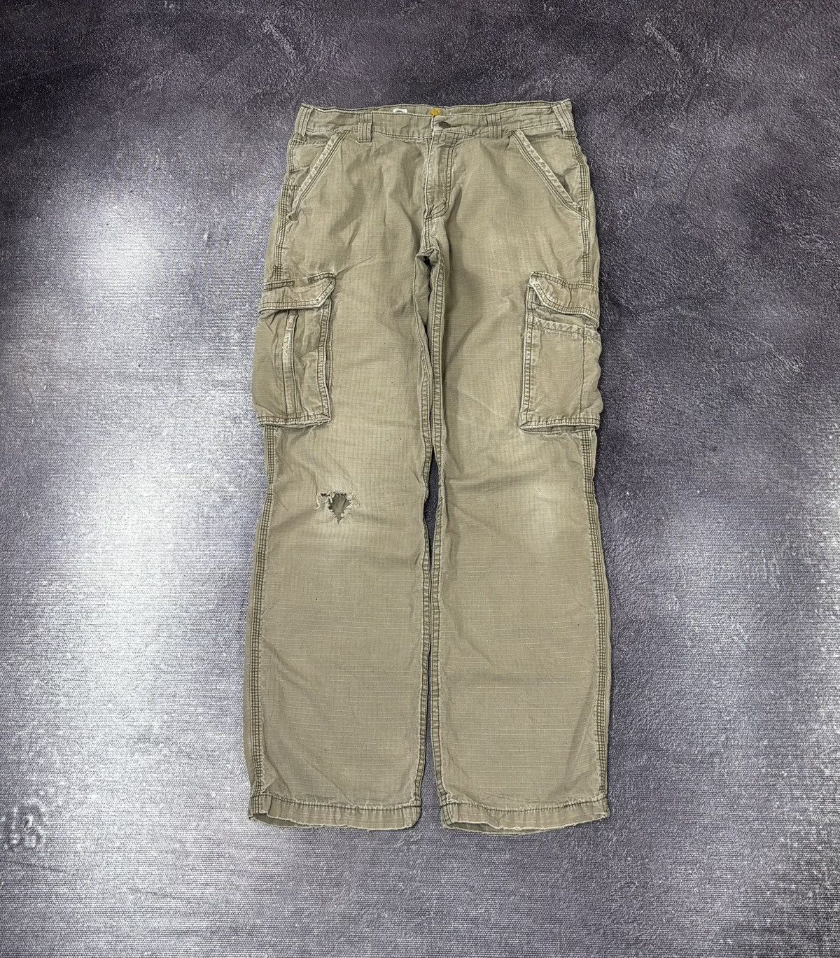 Carhartt Vintage Carhartt Y2K Relaxed Fit Utility Hype Cargo Pants Size US 33 - 2 Thumbnail