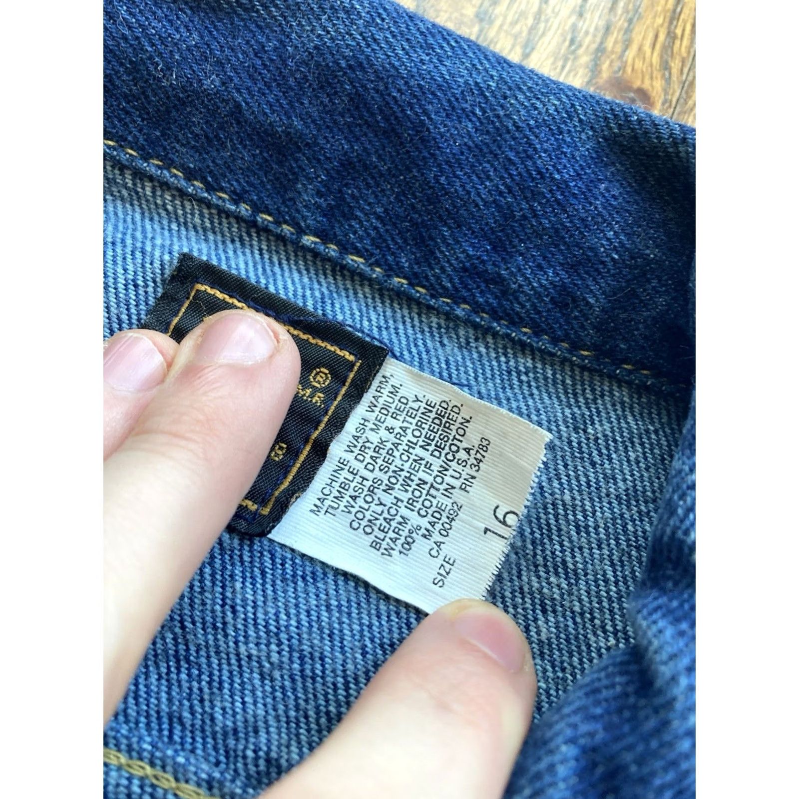 Lee VINTAGE Lee Jacket Denim Blue Jean Womens 16 Regular USA Made Western Trucker Size 16 Women Blue Jean Jacket Womens Mens Girls Size 38" / US 16 / IT 52 - 5 Thumbnail
