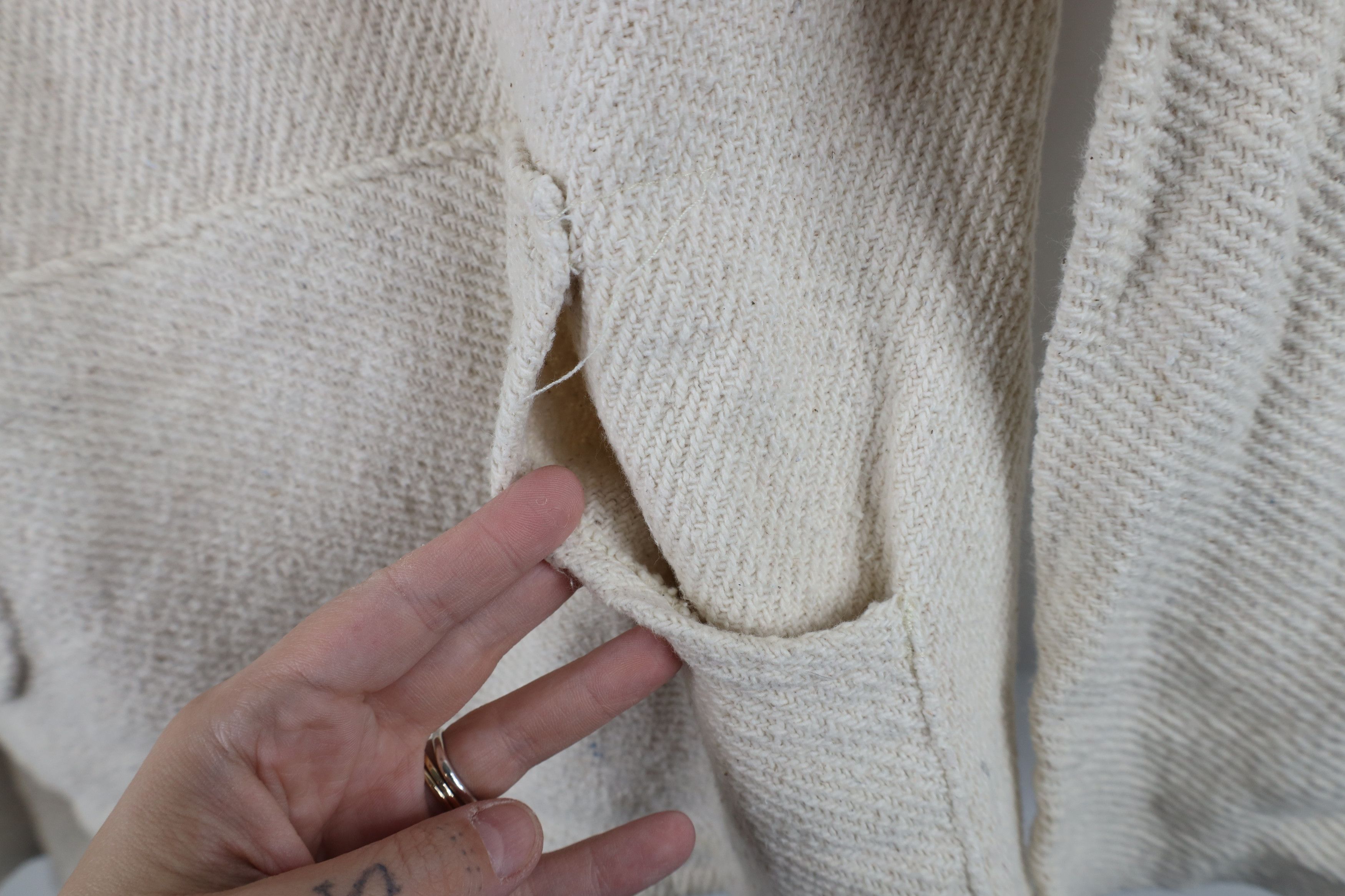 Vintage Vintage 90s Streetwear Knit Drug Rug Hoodie Sweatshirt Cream Size L / US 10 / IT 46 - 4 Thumbnail