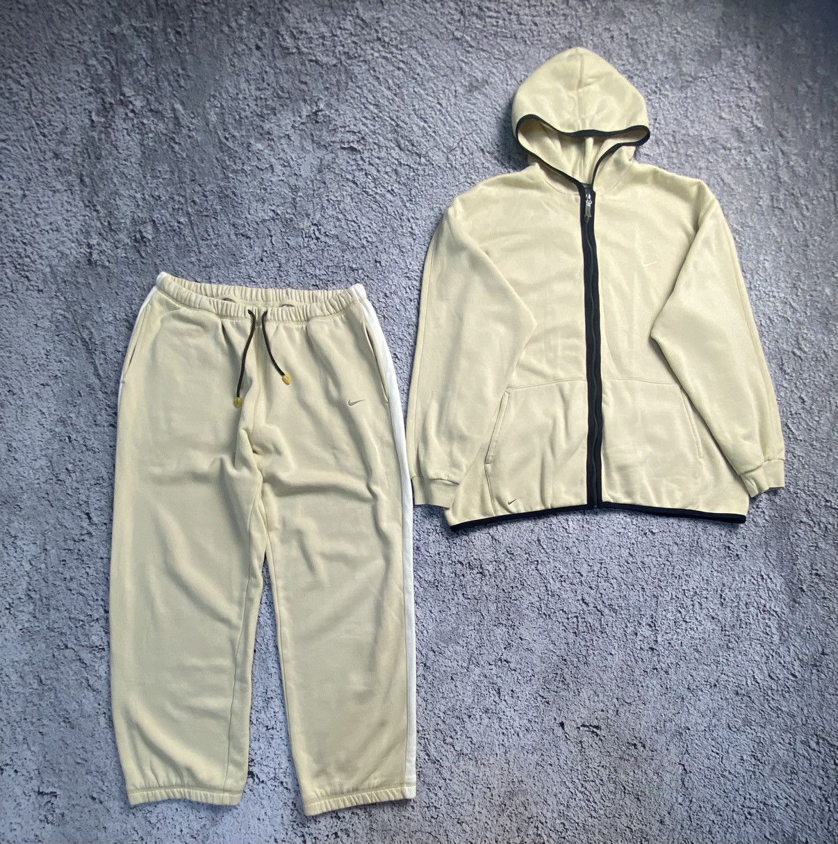 throwback nike tracksuit