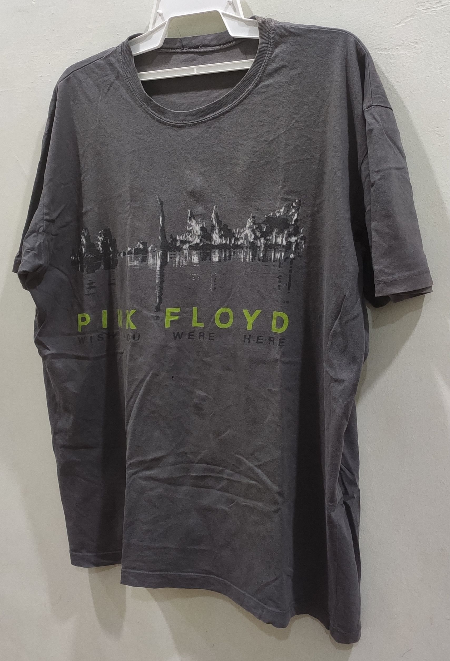 Pink Floyd × Vintage Vintage Sunfaded Distressed Pink Floyd XXL size Size US XL / EU 56 / 4 - 7 Thumbnail