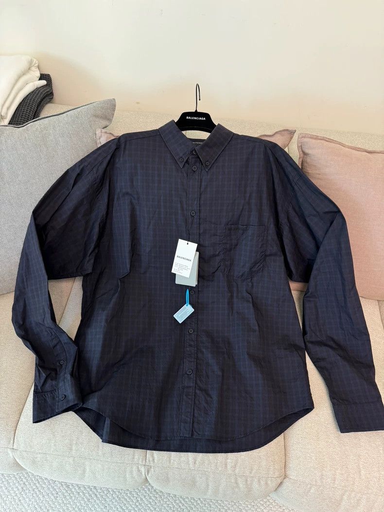 Balenciaga Balenciaga Men's Oversize Check Shirt - dmc Size US M / EU 48-50 / 2 - 1 Thumbnail