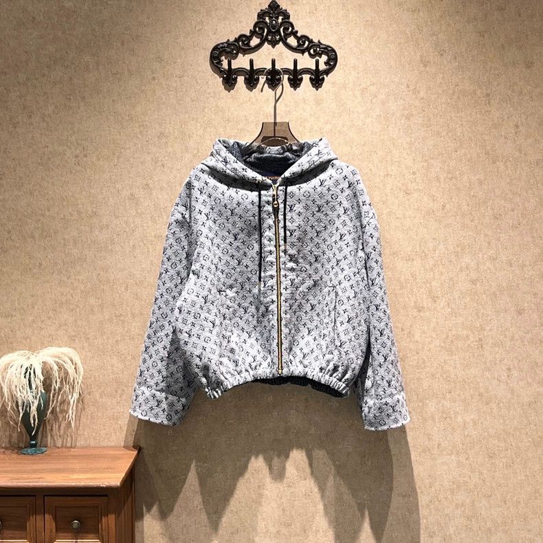 Louis Vuitton Louis Vuitton 25 FW new grey full print print hooded jacke Size XS / US 0-2 / IT 36-38 - 1 Thumbnail