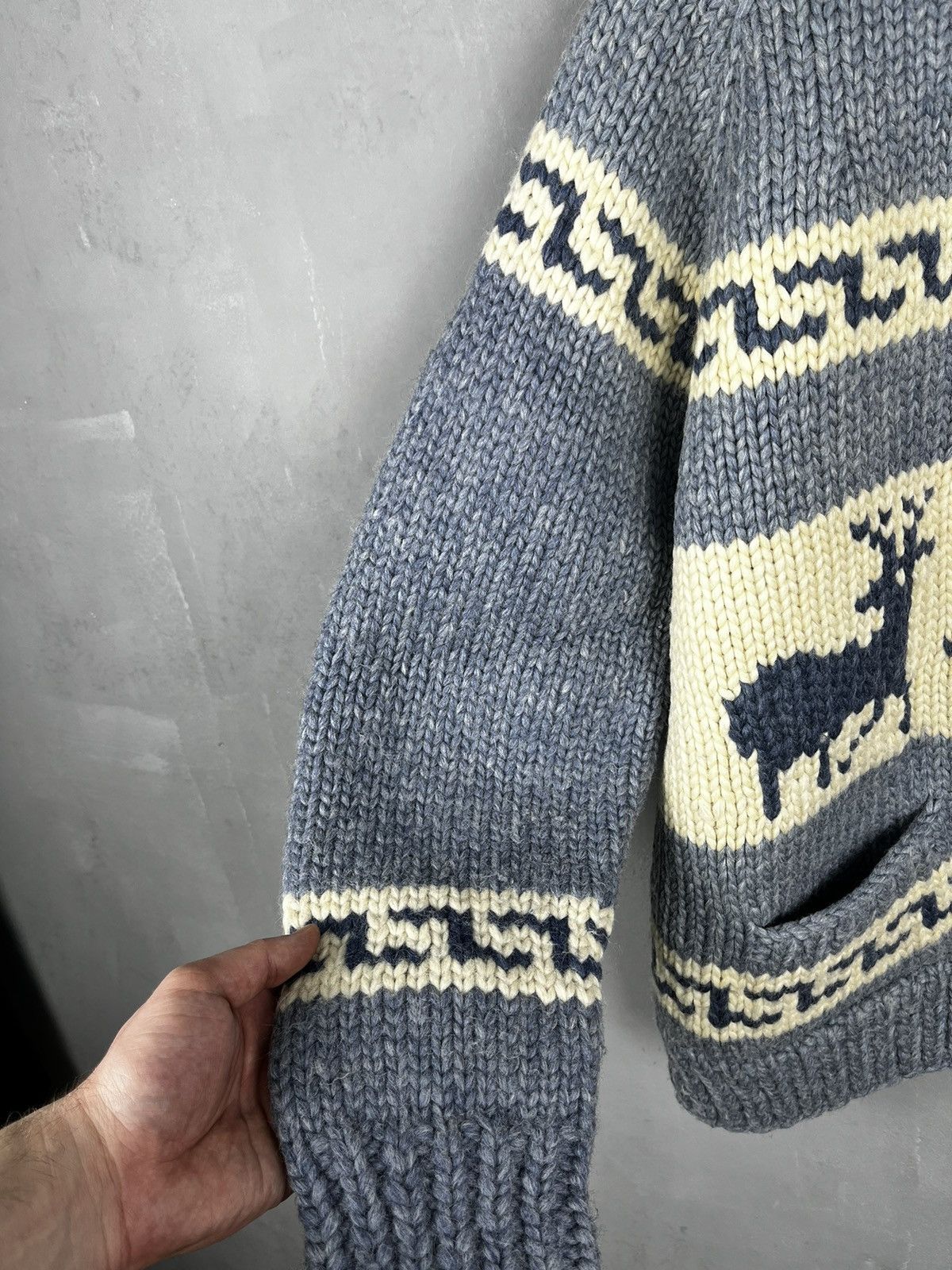 Vintage Aurora Boreaus sweater Canada vintage 80s Size US M / EU 48-50 / 2 - 6 Thumbnail
