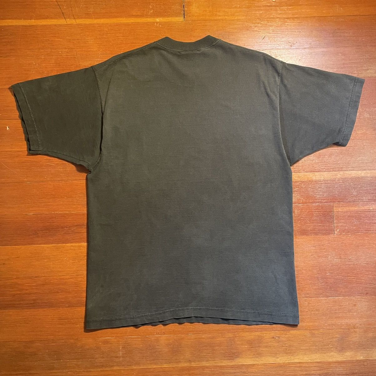 Vintage Vintage 1995 Taz T-shirt “Now You See Me Now You Don’t” Size US L / EU 52-54 / 3 - 7 Thumbnail