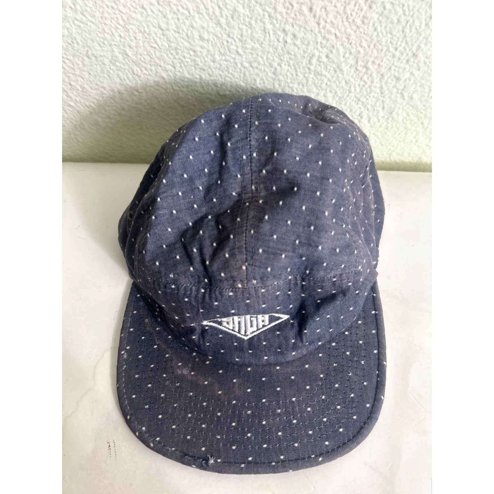 Vintage **WHITE SAGA ADJUSTABLE 5 PANEL STRAP BACK HAT GRAY COTTON MEN ONE SIZE** User: WHITE SAGA ADJUSTABLE 5 PANEL STRAP BACK HAT GRAY COTTON MEN ONE SIZE Size ONE SIZE - 5 Thumbnail