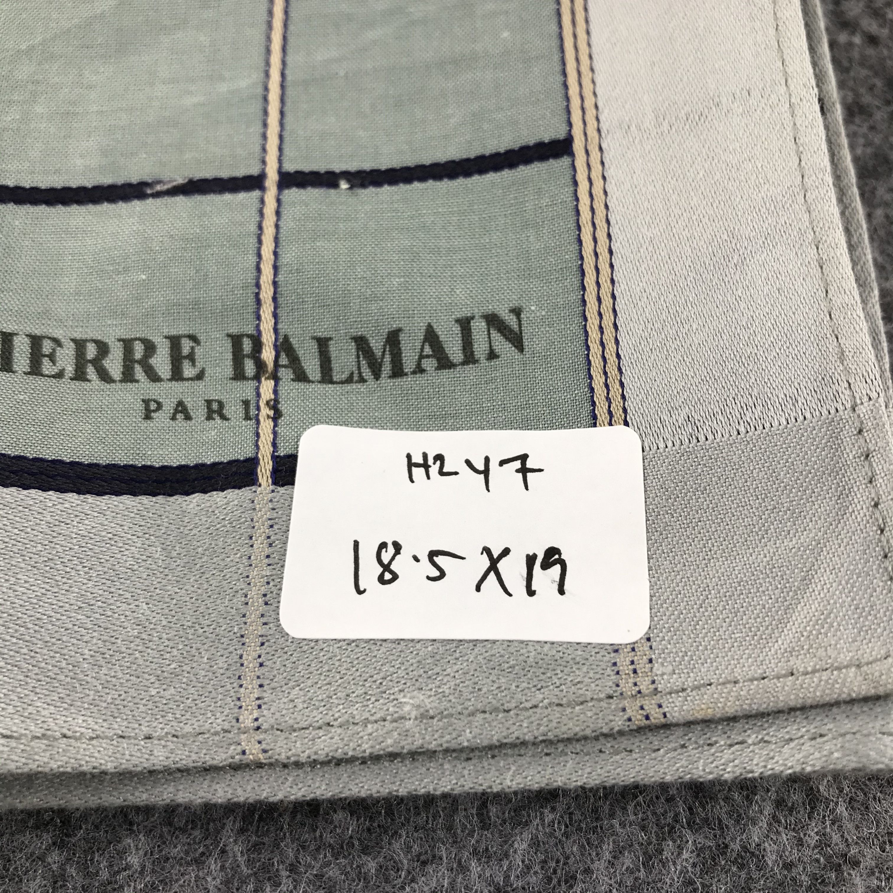 Pierre Balmain Pierre Balmain Handkerchief Neckerchief Bandana H247 Size ONE SIZE - 8 Thumbnail