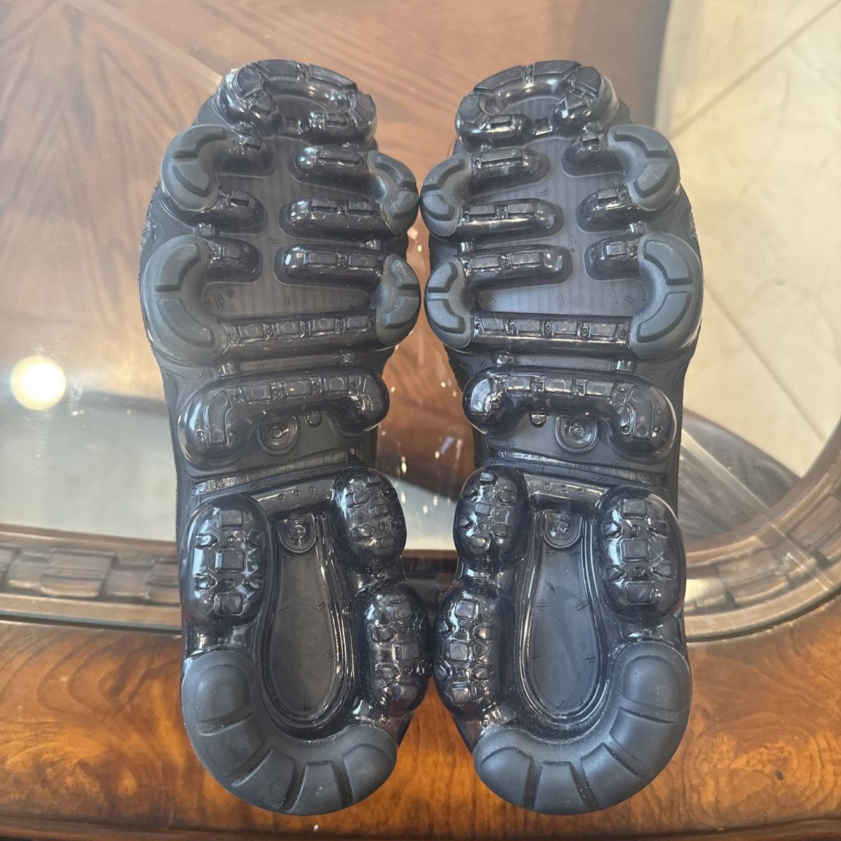 Comme des Garcons × Nike Nike Vapormax CDG Size 4.5 M/6 W - Brand New Size US 6 / IT 36 - 9 Thumbnail