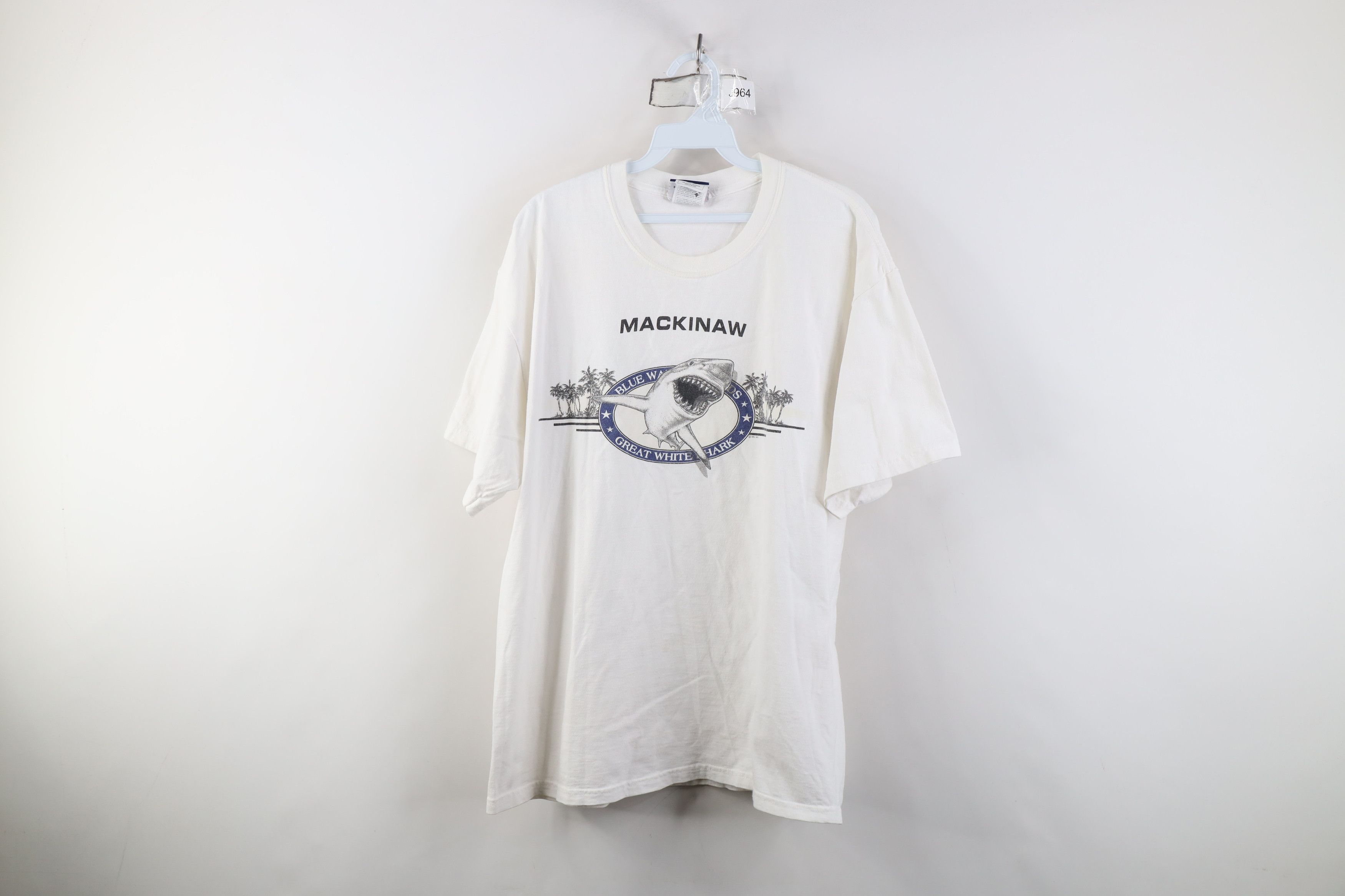Vintage Vintage 90s Y2K Streetwear Michigan Great Shark T-Shirt Size US XL / EU 56 / 4 - 1 Thumbnail