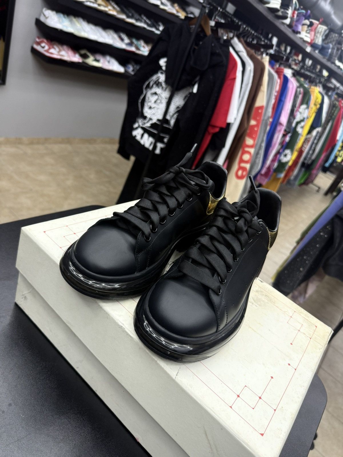 Alexander McQueen Women’s Black Alexander McQueen sneaker size 39 / 9US Size US 9 / IT 39 - 7 Thumbnail