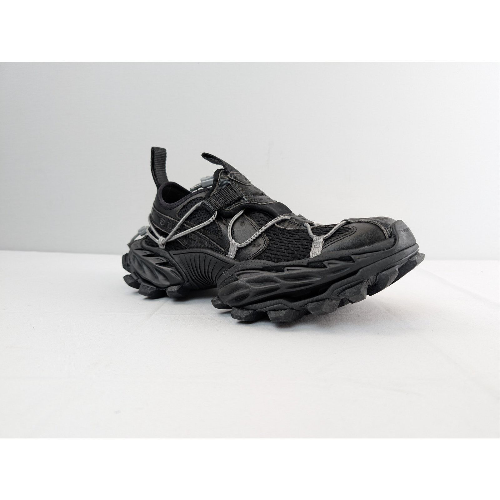 Balenciaga o1rshd1 Hike Low-Top Sneakers in Black Size US 10 / EU 43 - 2 Thumbnail