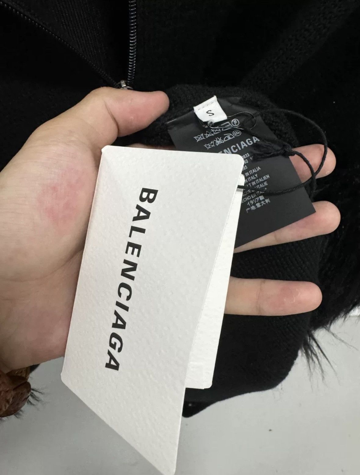 Balenciaga Balenciaga 18fw flag sweater Size US M / EU 48-50 / 2 - 5 Thumbnail