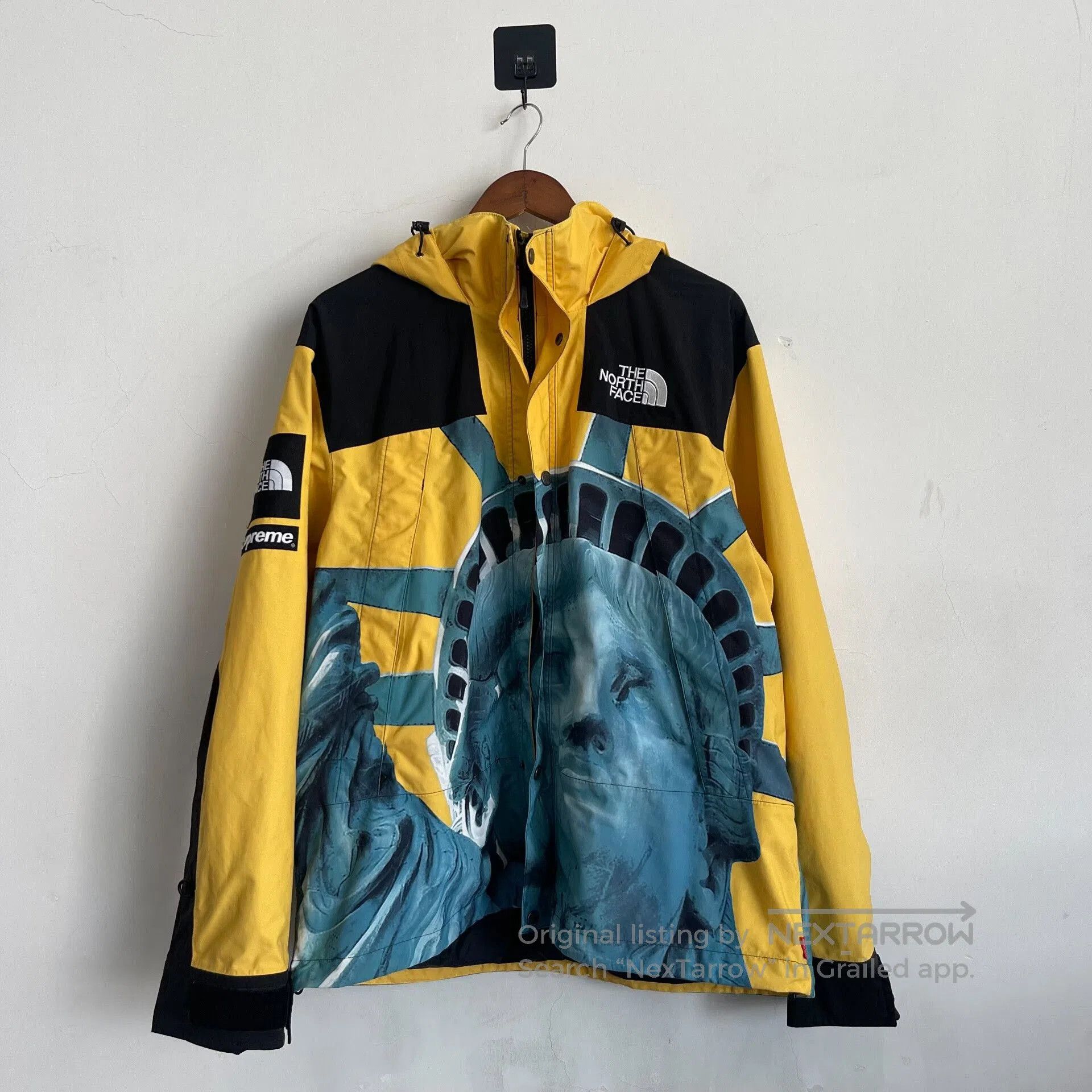 The North Face The North Face Statue of Liberty Jacket. Size US L / EU 52-54 / 3 - 1 Thumbnail