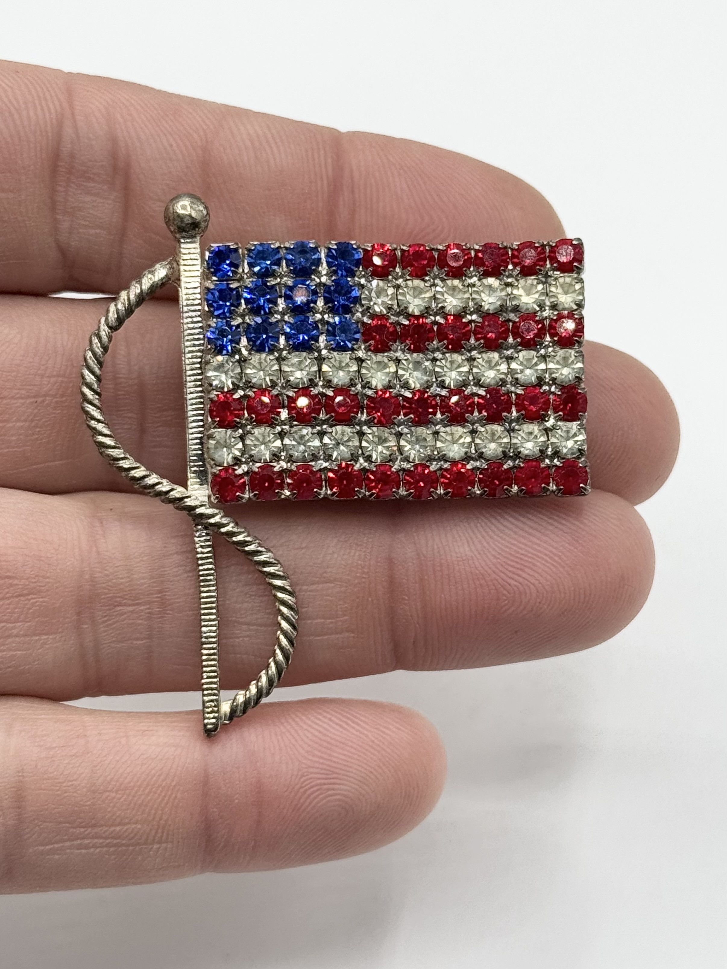 Vintage Vintage American Flag USA brooch pin Size ONE SIZE - 2 Thumbnail