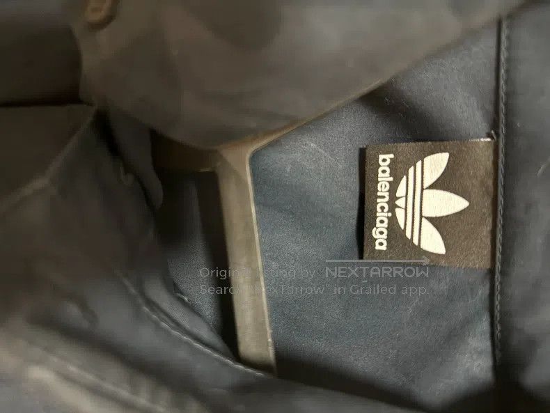 Balenciaga Balenciaga Shirt Size US S / EU 44-46 / 1 - 4 Thumbnail