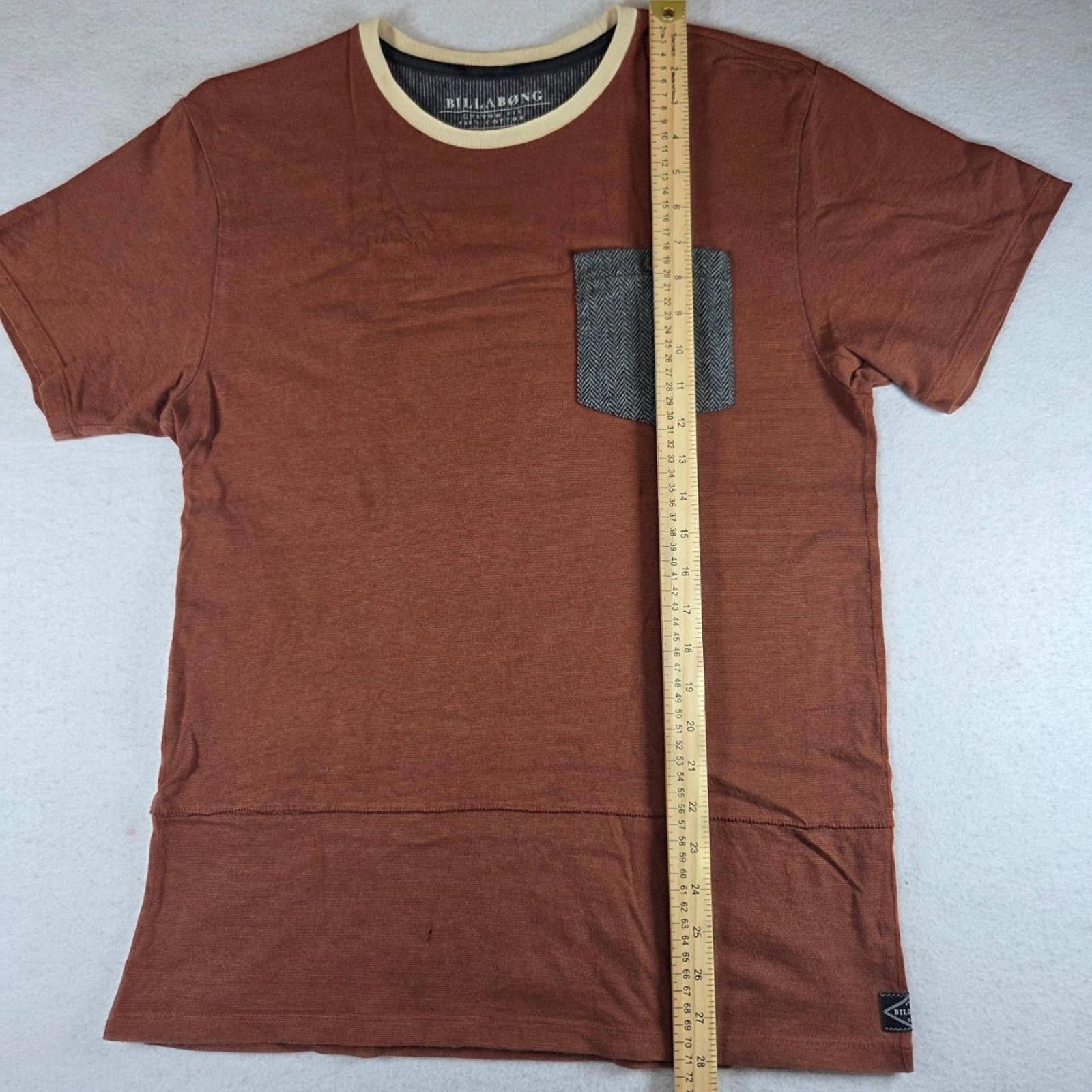 Billabong VTG BILLABONG TShirt Mens Medium Rust Custom Fit 100% Cotton Size US M / EU 48-50 / 2 - 7 Thumbnail