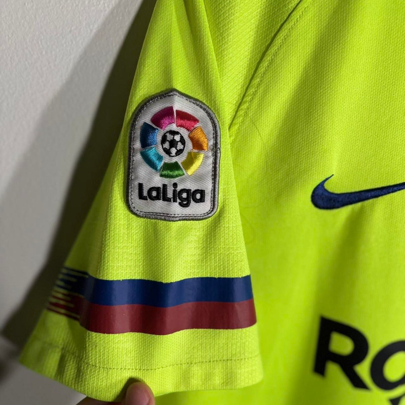 Nike Nike barcelona 2017-18 yellow third jersey kit size small Size US M / EU 48-50 / 2 - 3 Thumbnail