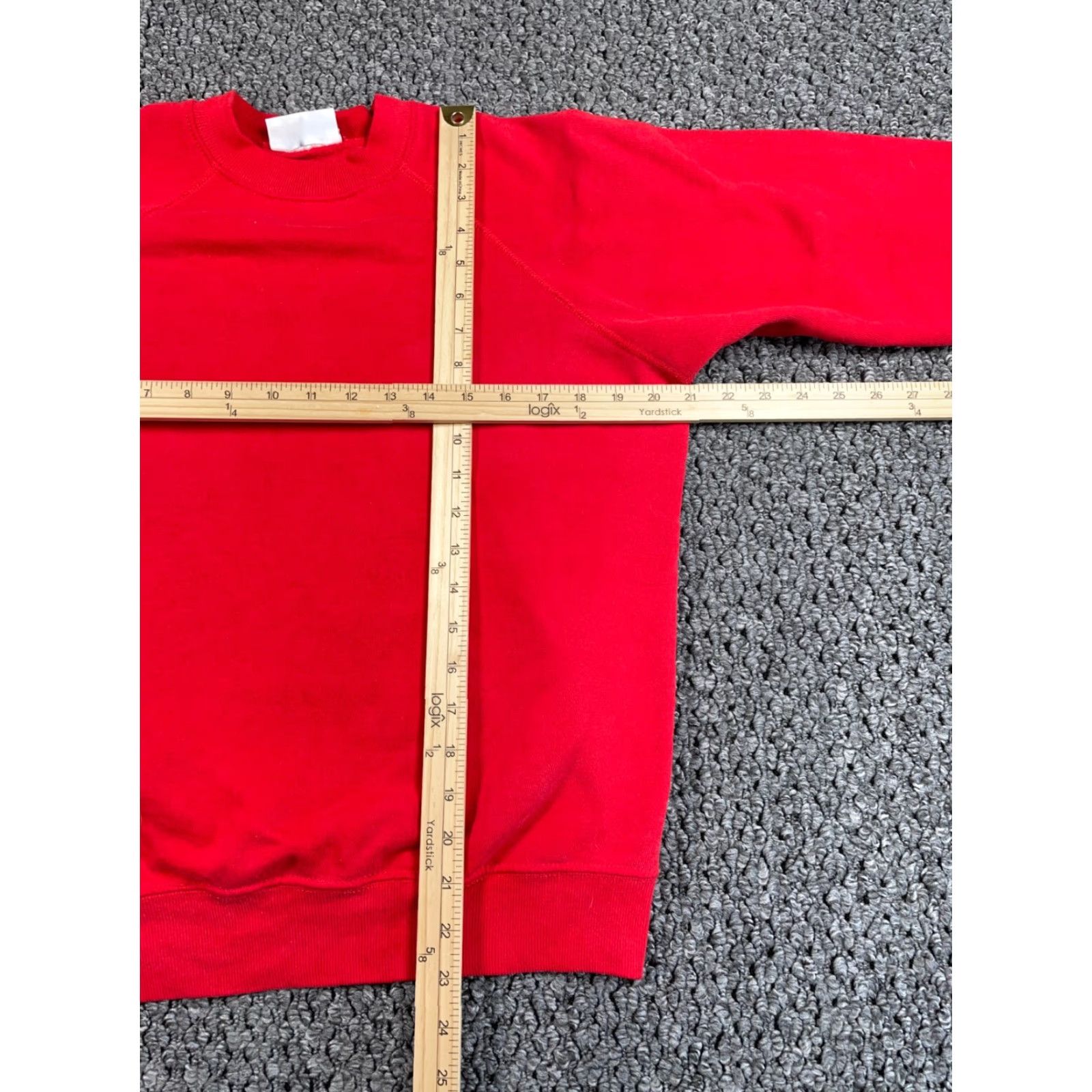 Vintage VTG 80s Bassett-Walker Blank Crewneck Sweatshirt Adult Medium Red Raglan Sleeves Size US M / EU 48-50 / 2 - 4 Thumbnail