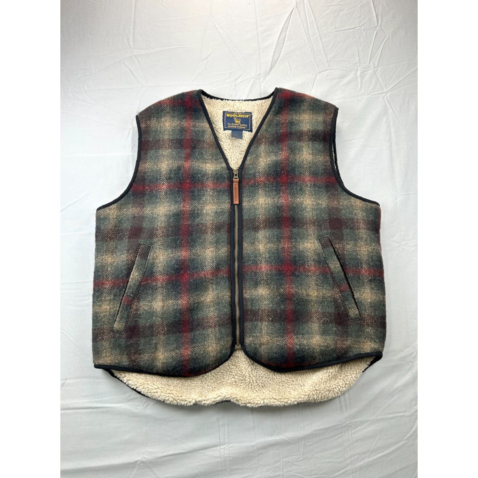 Vintage VINTAGE Woolrich Vest Mens Medium Green Red Shadow Plaid Wool Sherpa Lined Size US M / EU 48-50 / 2 - 2 Thumbnail