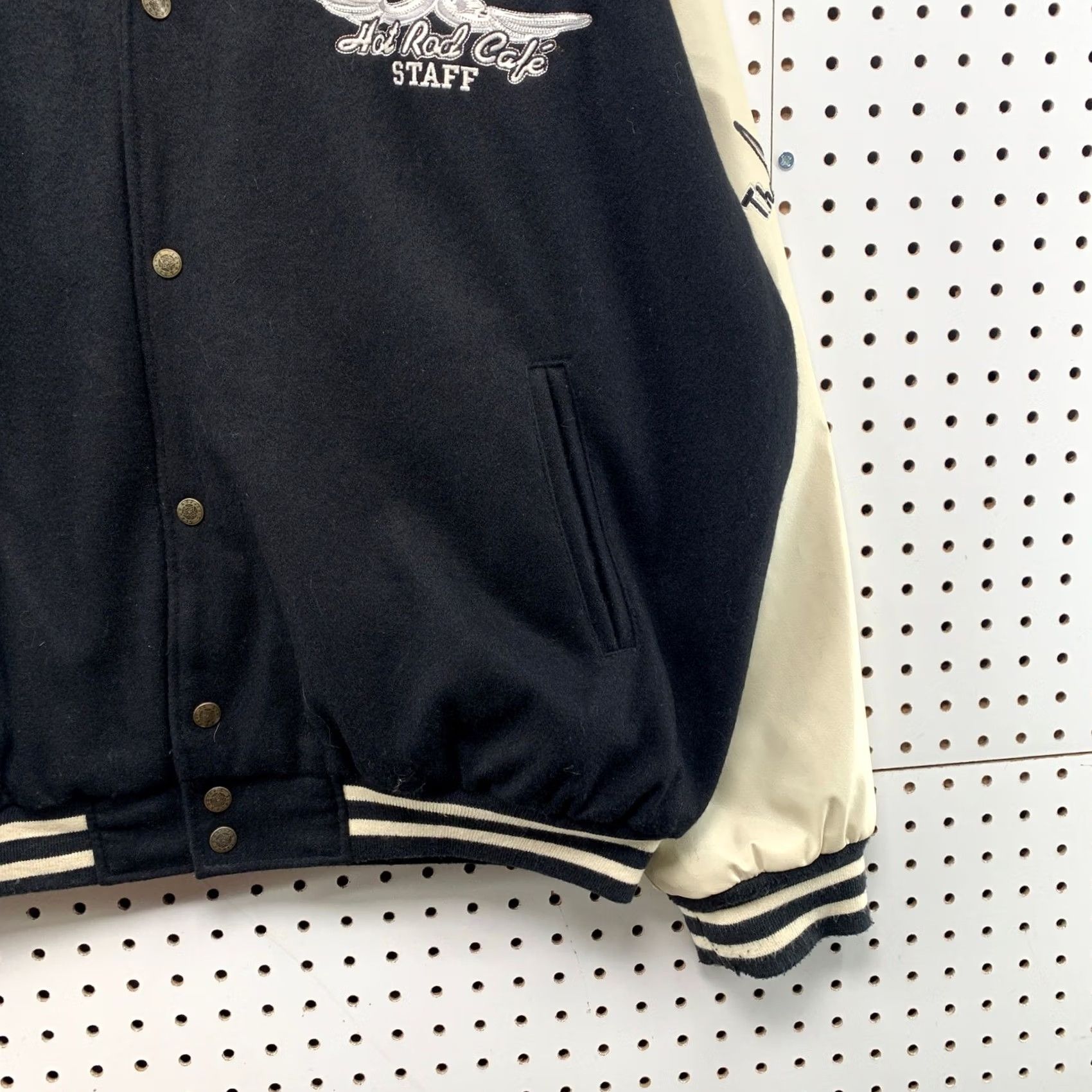 Vintage Item Specifications: Brand: Nike Size US XL / EU 56 / 4 - 6 Thumbnail