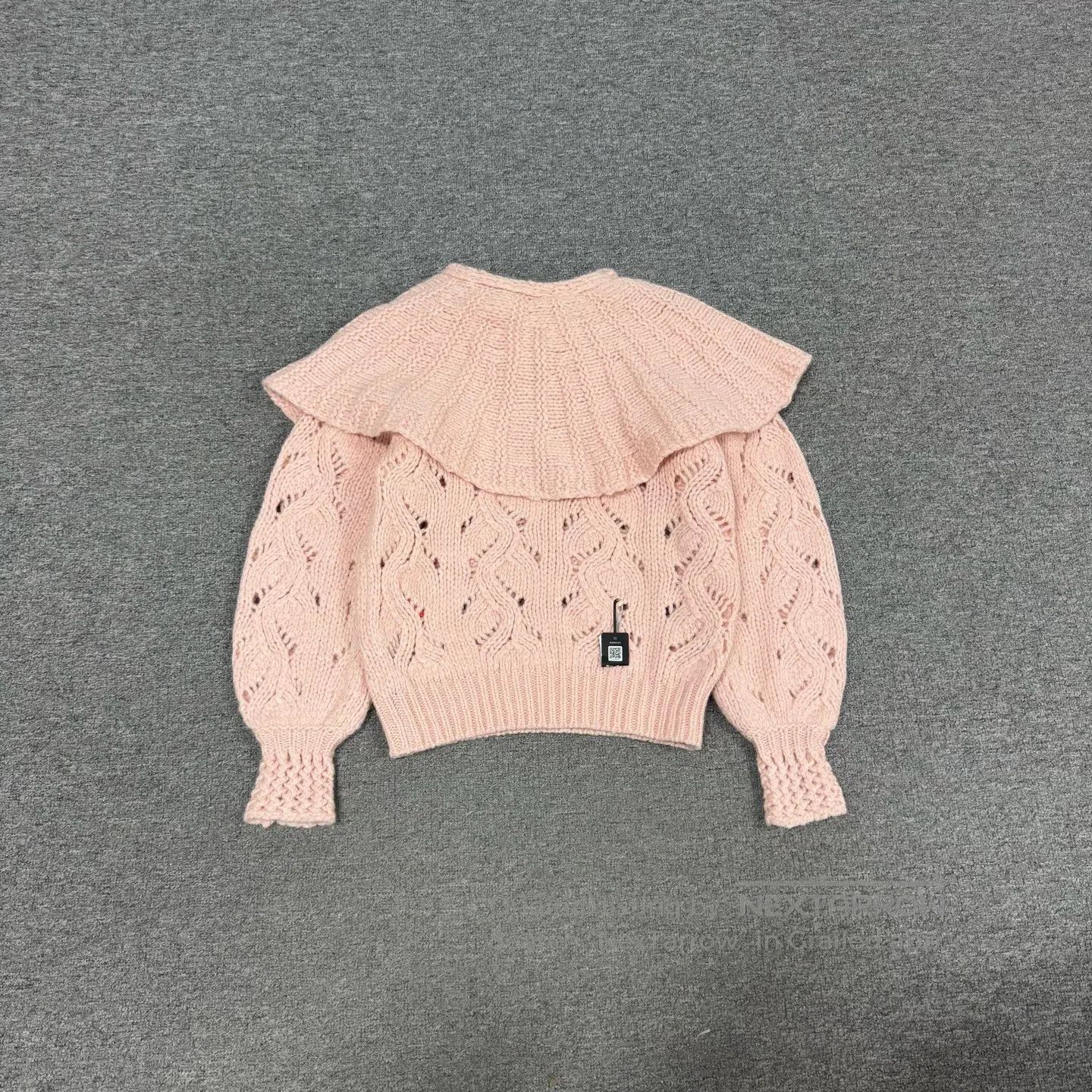 Chanel Chanel size 34 Lotus leaf collar edge Cashmere knit top| Size S / US 4 / IT 40 - 3 Thumbnail