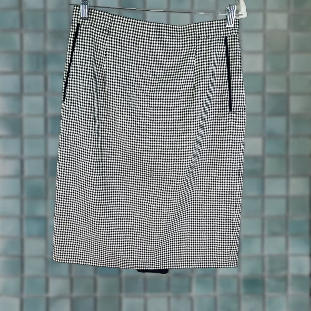 Vintage VINTAGE Yarell Skirt Herringbone Wool Midi A-Line Pockets Zip Made in Germany Womens SZ 12 Black Size 34" / US 12 / IT 48 - 1 Thumbnail