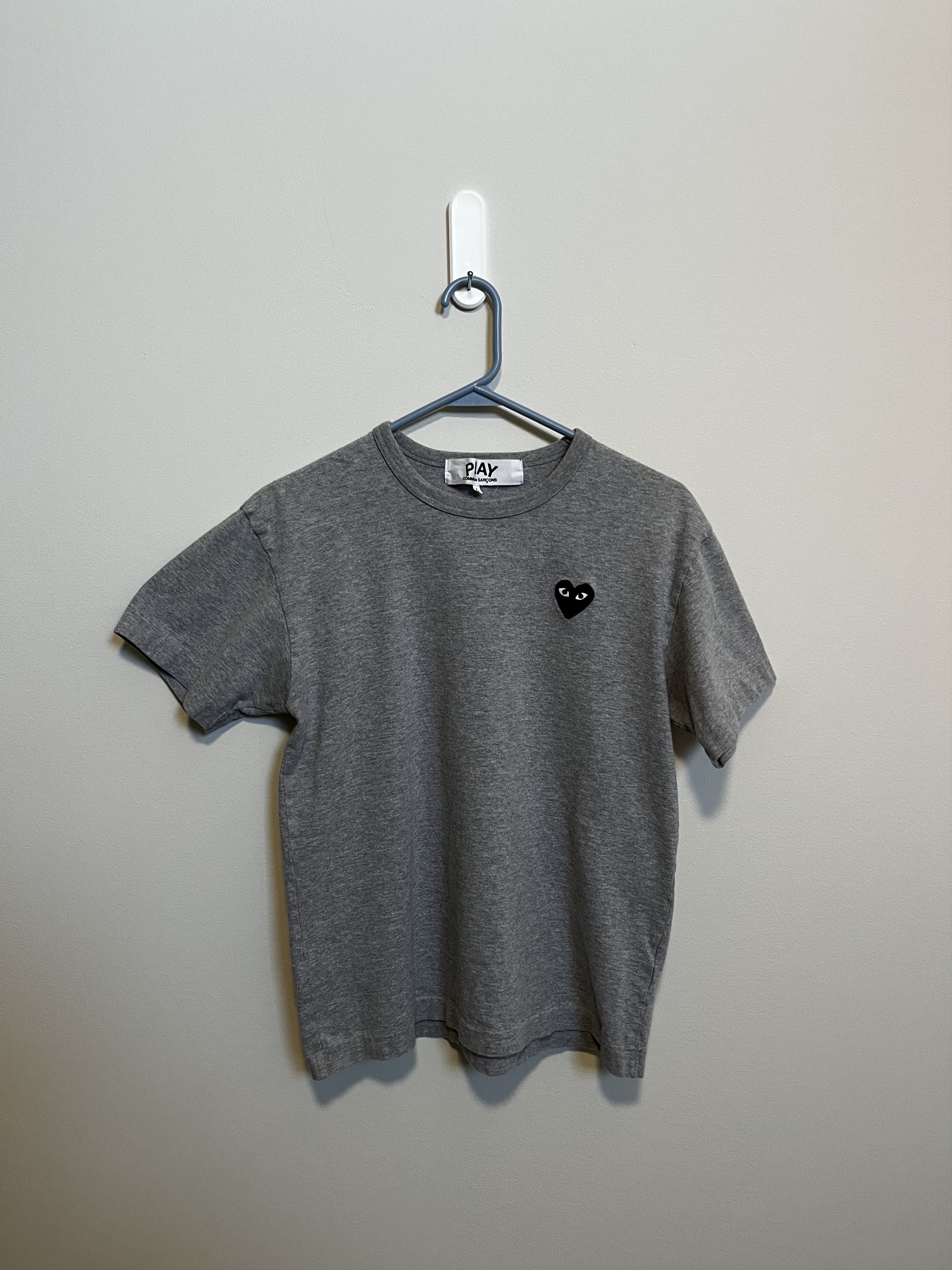 Comme des Garcons PLAY Comme Des Garcons Play Heart-Patch Size US L / EU 52-54 / 3 - 4 Thumbnail