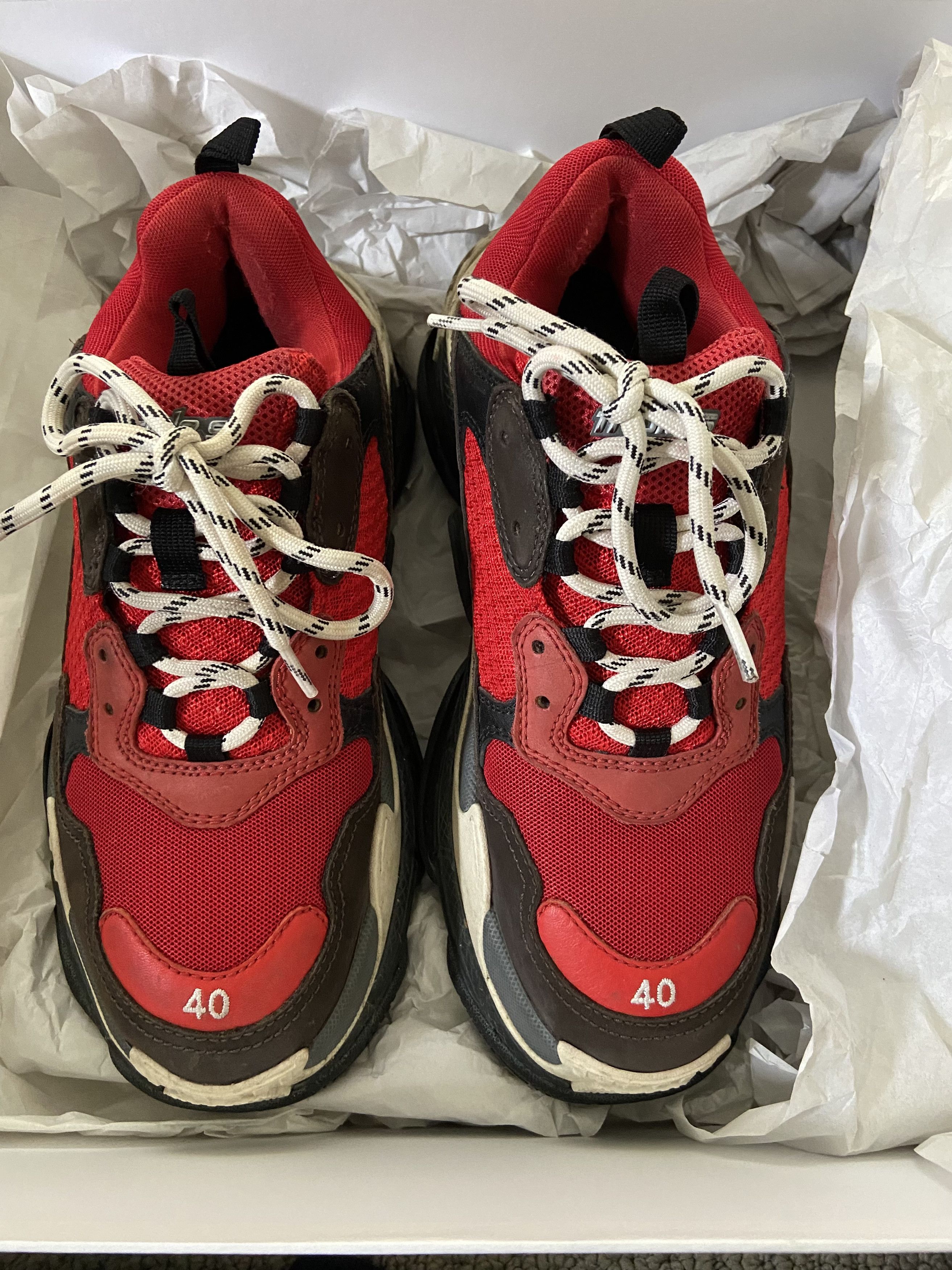 Balenciaga Balenciaga Triple S Sneaker Red Black OG version size 40 Size US 7 / EU 40 - 6 Thumbnail