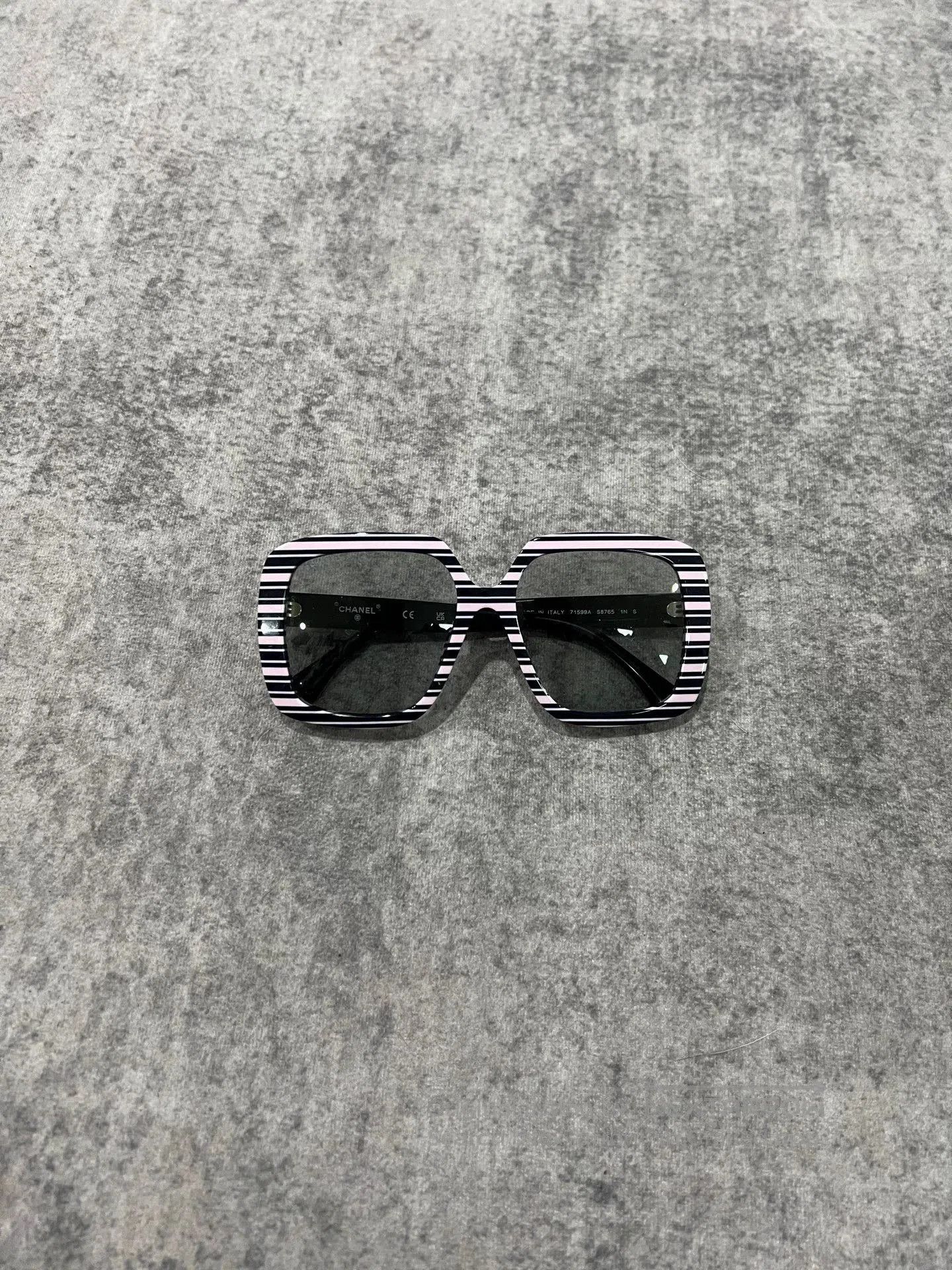 Chanel Chanel Pink Black Square Sunglasses. Size ONE SIZE - 1 Thumbnail