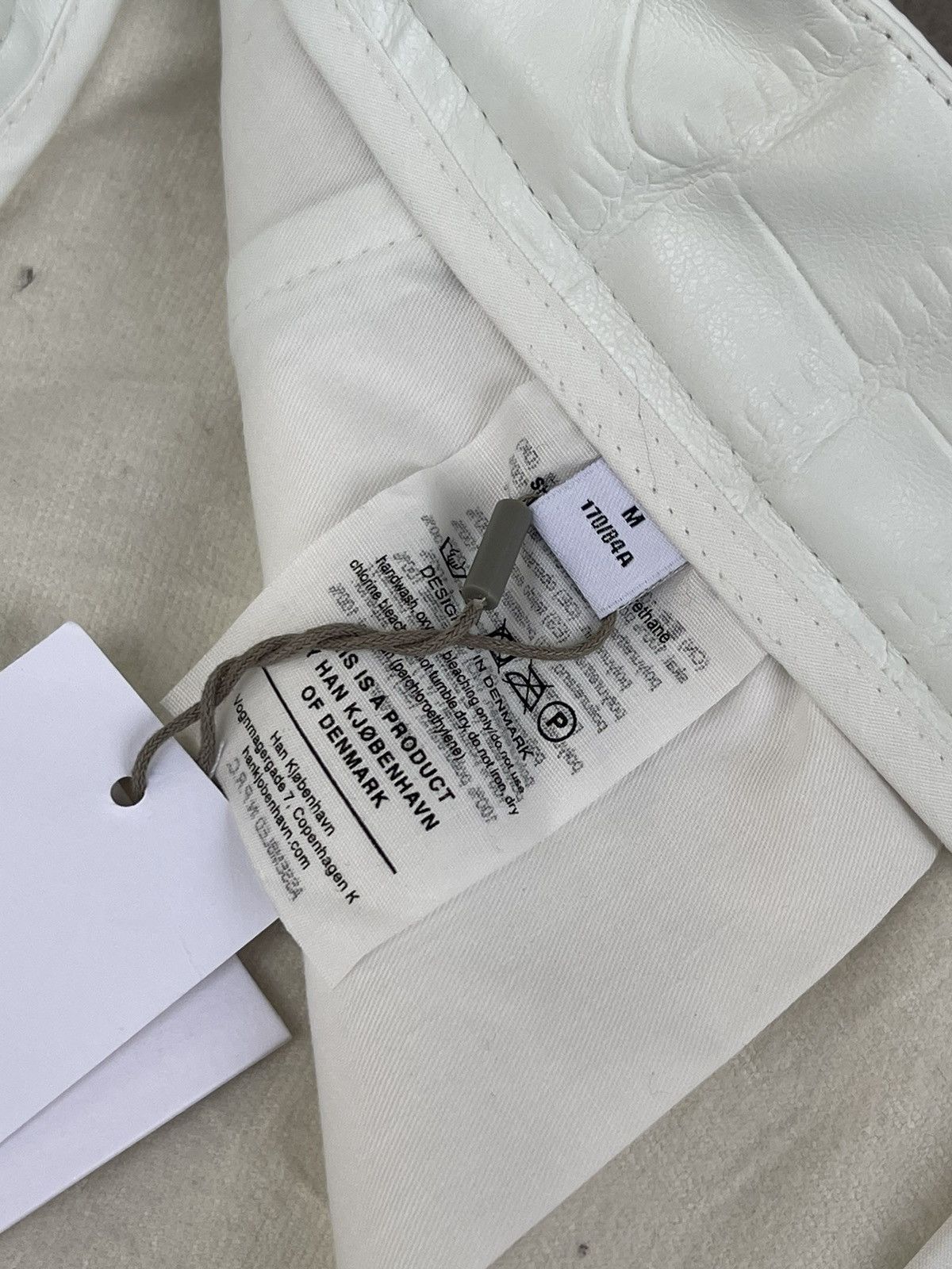 Han Kjobenhavn SS21 !DS! Han Kjobenhavn White Croc Suit Wide Leg Shorts Size US 32 / EU 48 - 22 Thumbnail