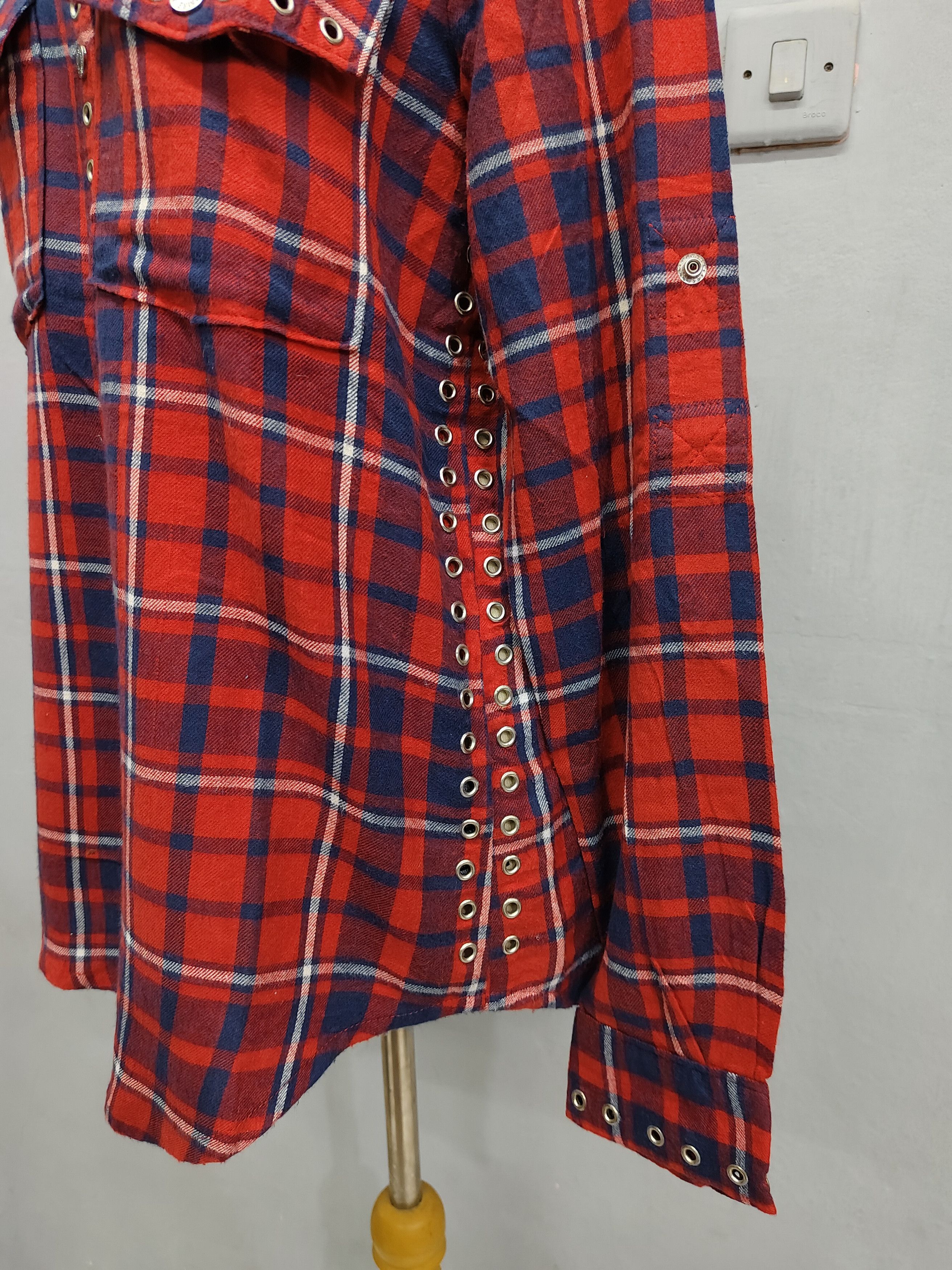 Zadig & Voltaire Zadig & Voltaire❤️‍🔥Punk Rock Grommet Hardware Flanel Shirt Size M / US 6-8 / IT 42-44 - 4 Thumbnail
