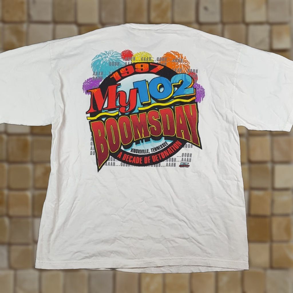 Jerzees VINTAGE Doomsday Parody Firework Mens T-Shirt XL White 90s 4th Of July Party Jerzees Shirt Boys? Size US XL / EU 56 / 4 - 1 Thumbnail