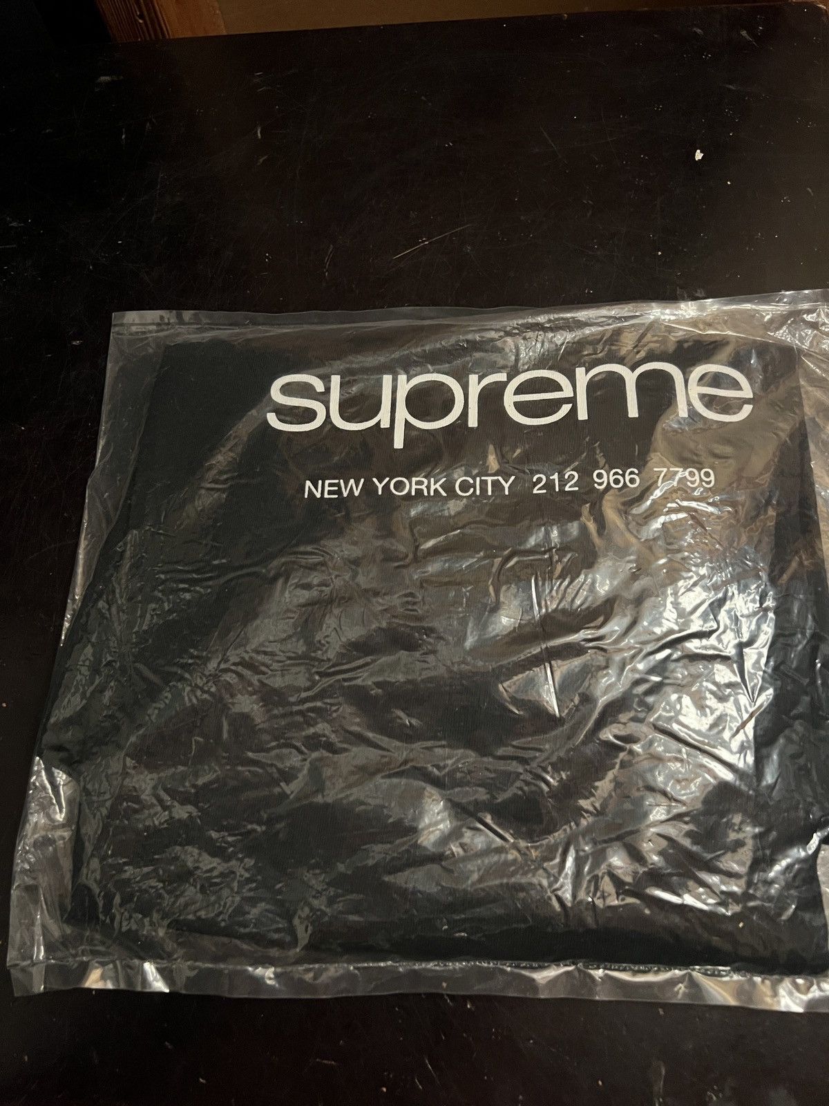 Supreme Supreme Shop Tee - Black Size US XL / EU 56 / 4 - 9 Thumbnail