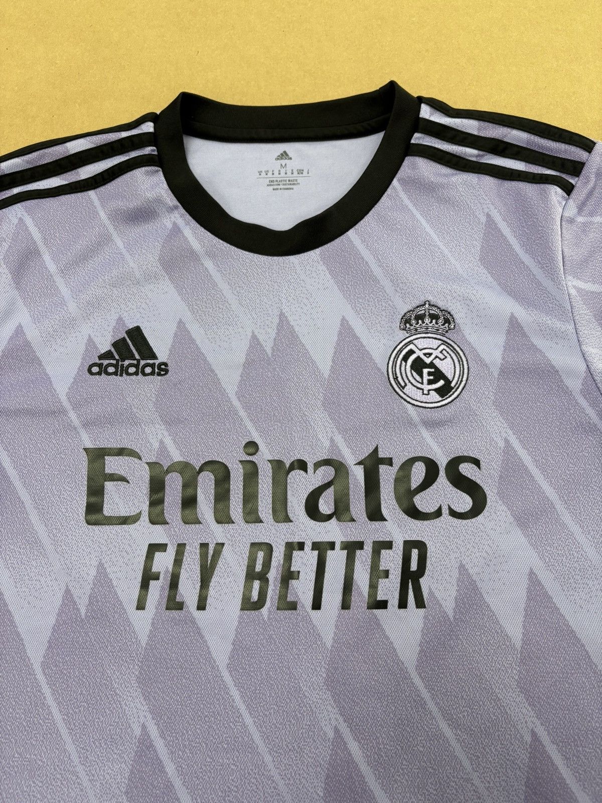 Adidas Adidas Real Madrid 2022/23 Authentic Away Jersey Size US M / EU 48-50 / 2 - 3 Thumbnail