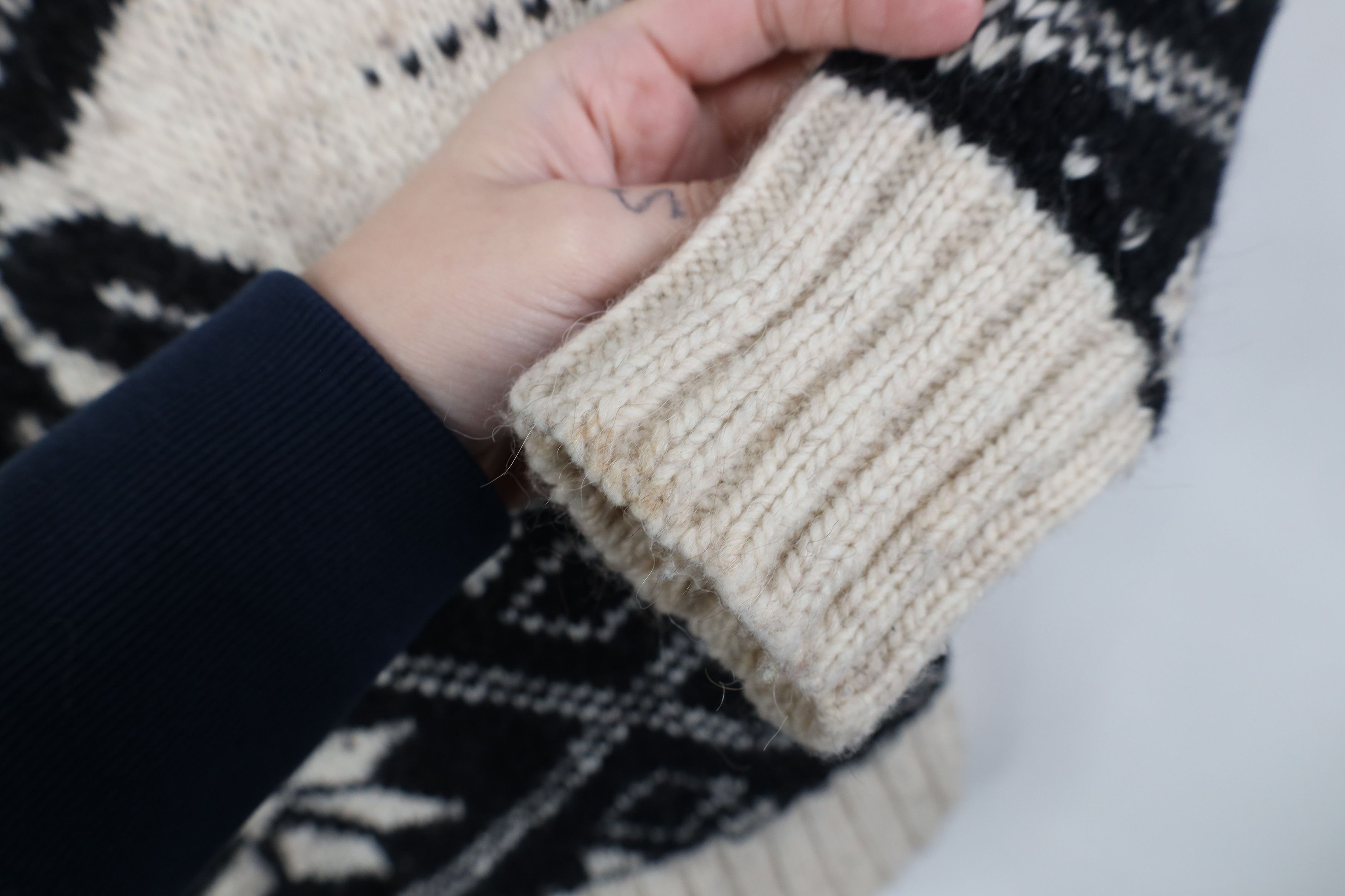 American Eagle Outfitters Vintage Y2K American Eagle Snowflake Wool Alpaca Sweater Size M / US 6-8 / IT 42-44 - 6 Thumbnail