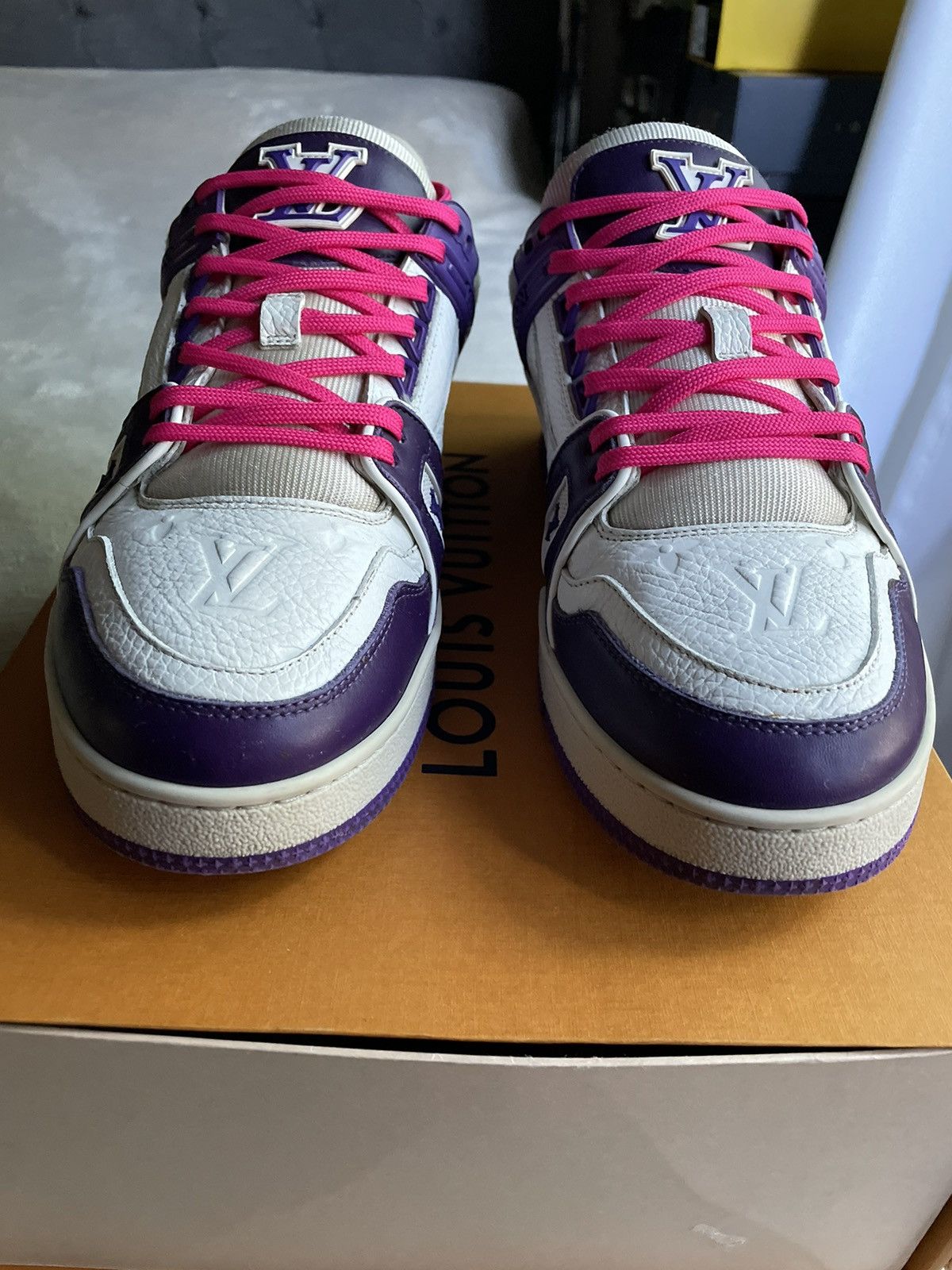 Louis Vuitton Louis Vuitton White Purple Rose Trainer Sneaker Size US 8.5 / EU 41-42 - 6 Thumbnail