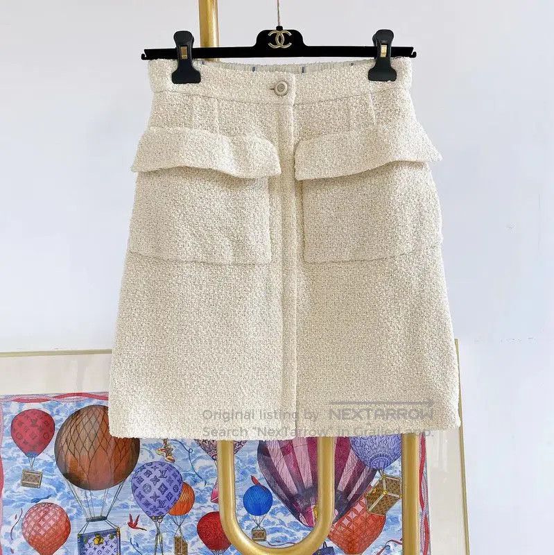Chanel Chanel White Cotton Short Skirt for Women . Size 23" - 1 Thumbnail