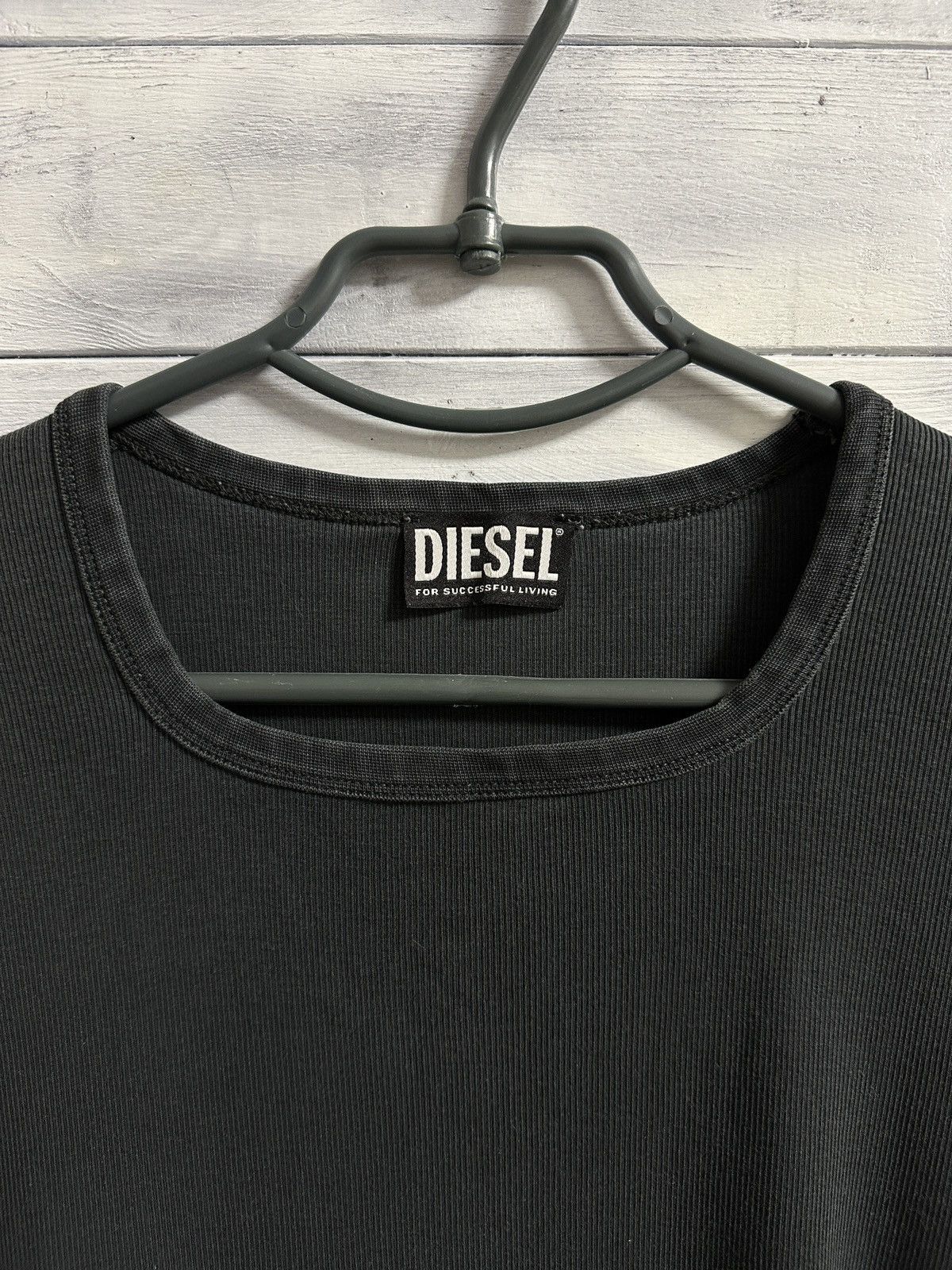Diesel Rare Luxury T-Shirt Diesel Small Logo Japan Style. Size US M / EU 48-50 / 2 - 7 Thumbnail