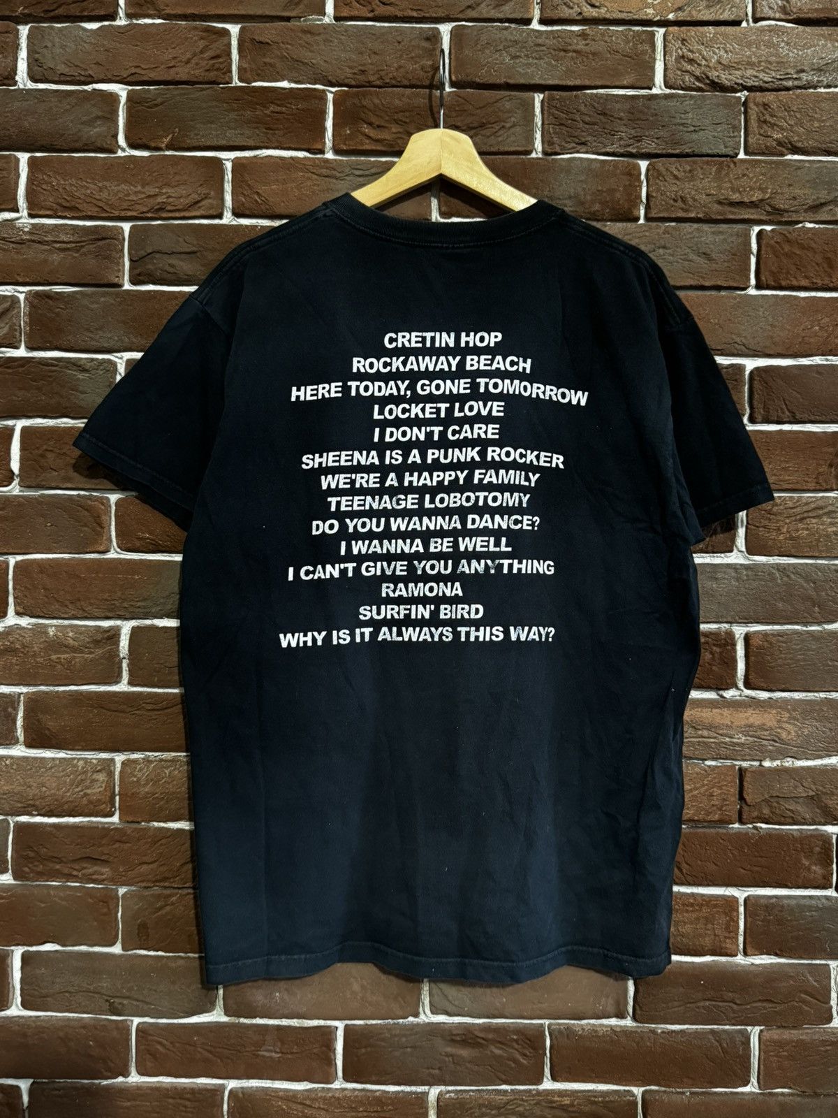 Band Tees Vintage Y2k Ramones Band Rock Tee Washed Rocket To Russia L Size US L / EU 52-54 / 3 - 2 Thumbnail
