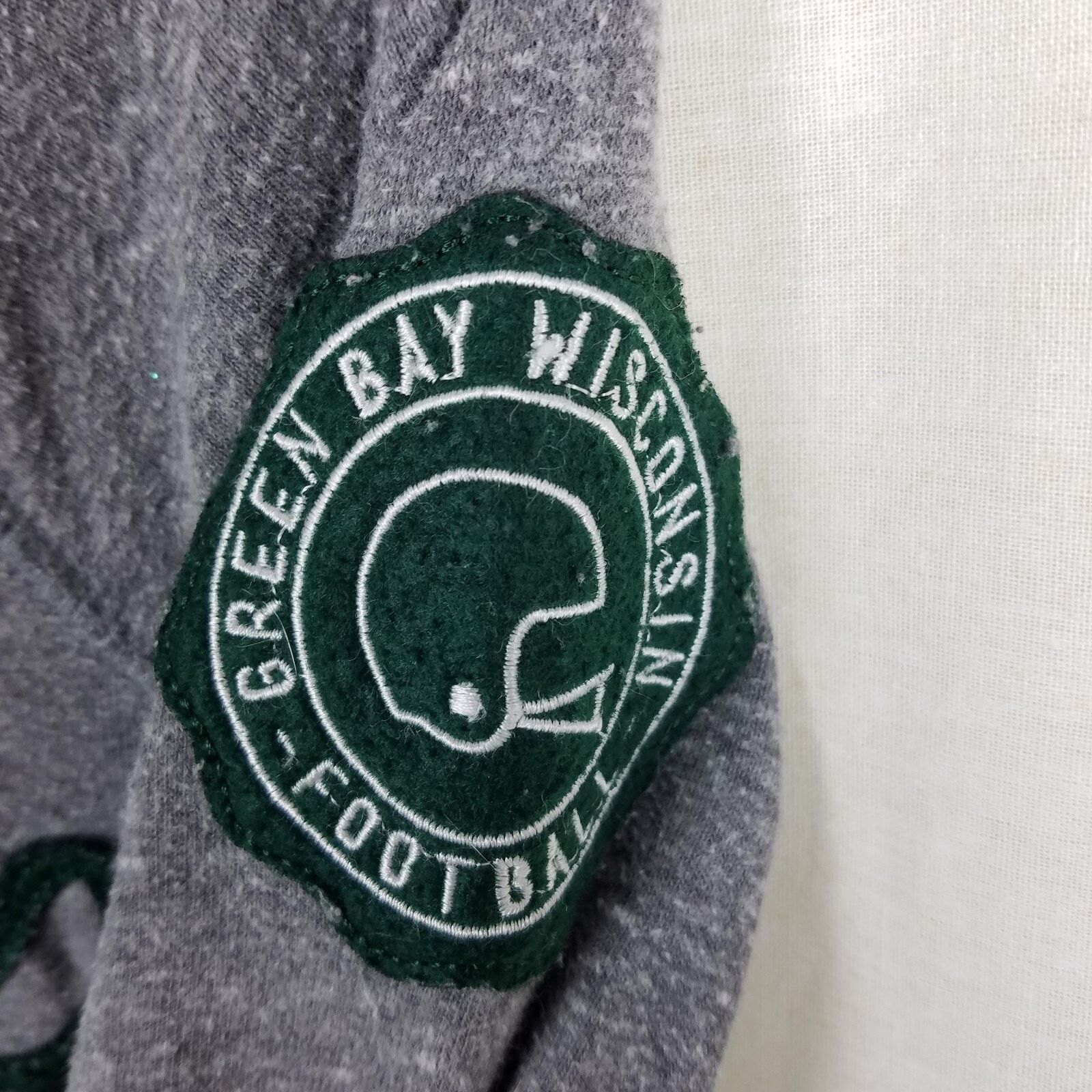 J. America Packers Lambeau Field Spellout Crewneck Pullover Sweatshirt Size US S / EU 44-46 / 1 - 3 Thumbnail