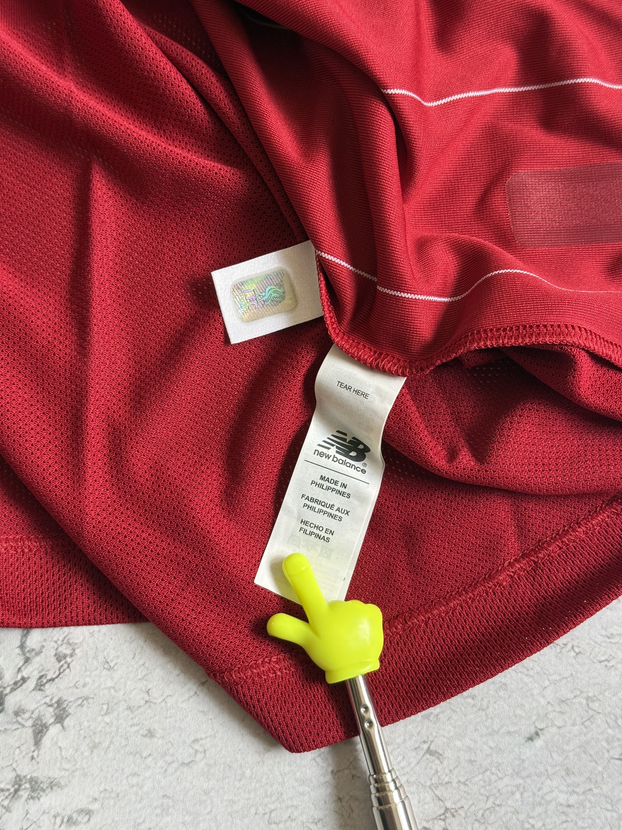 New Balance LIVERPOOL 2019 2020 FOOTBALL SHIRT SOCCER JERSEY L Size US L / EU 52-54 / 3 - 10 Thumbnail