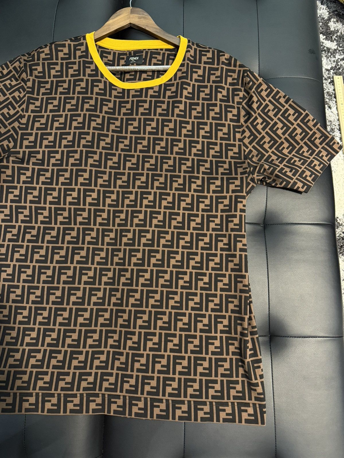 Fendi Size XL - Fendi Zucca FF Monogram Logo Printed Tee Size US XL / EU 56 / 4 - 3 Thumbnail