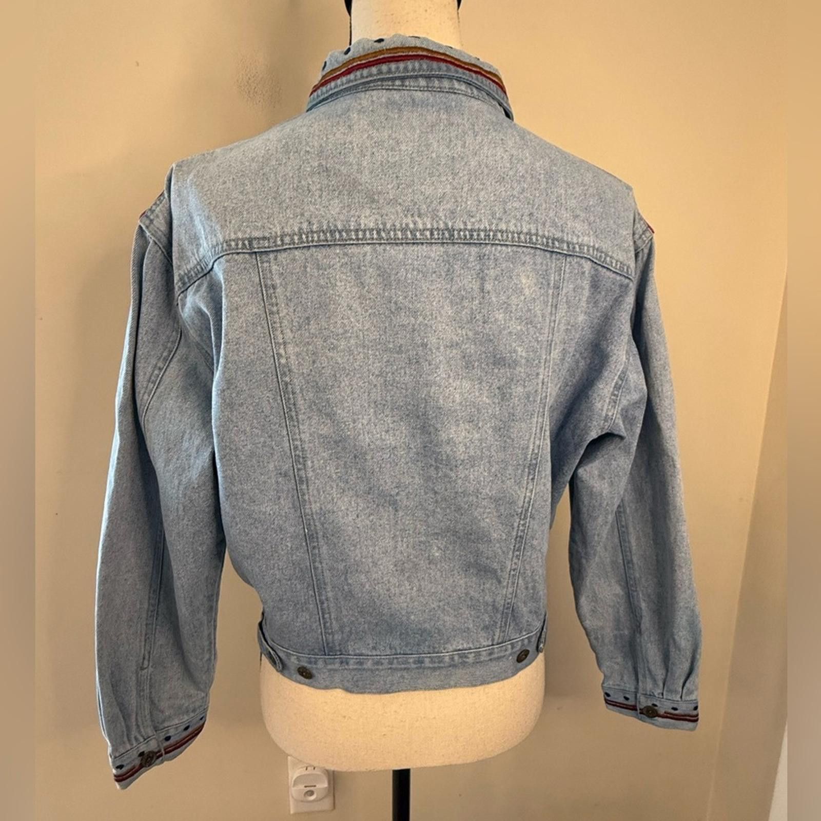 Other Petite Sophisticate jeans jacket Aztec floral patchwork MP Size M / US 6-8 / IT 42-44 - 4 Thumbnail