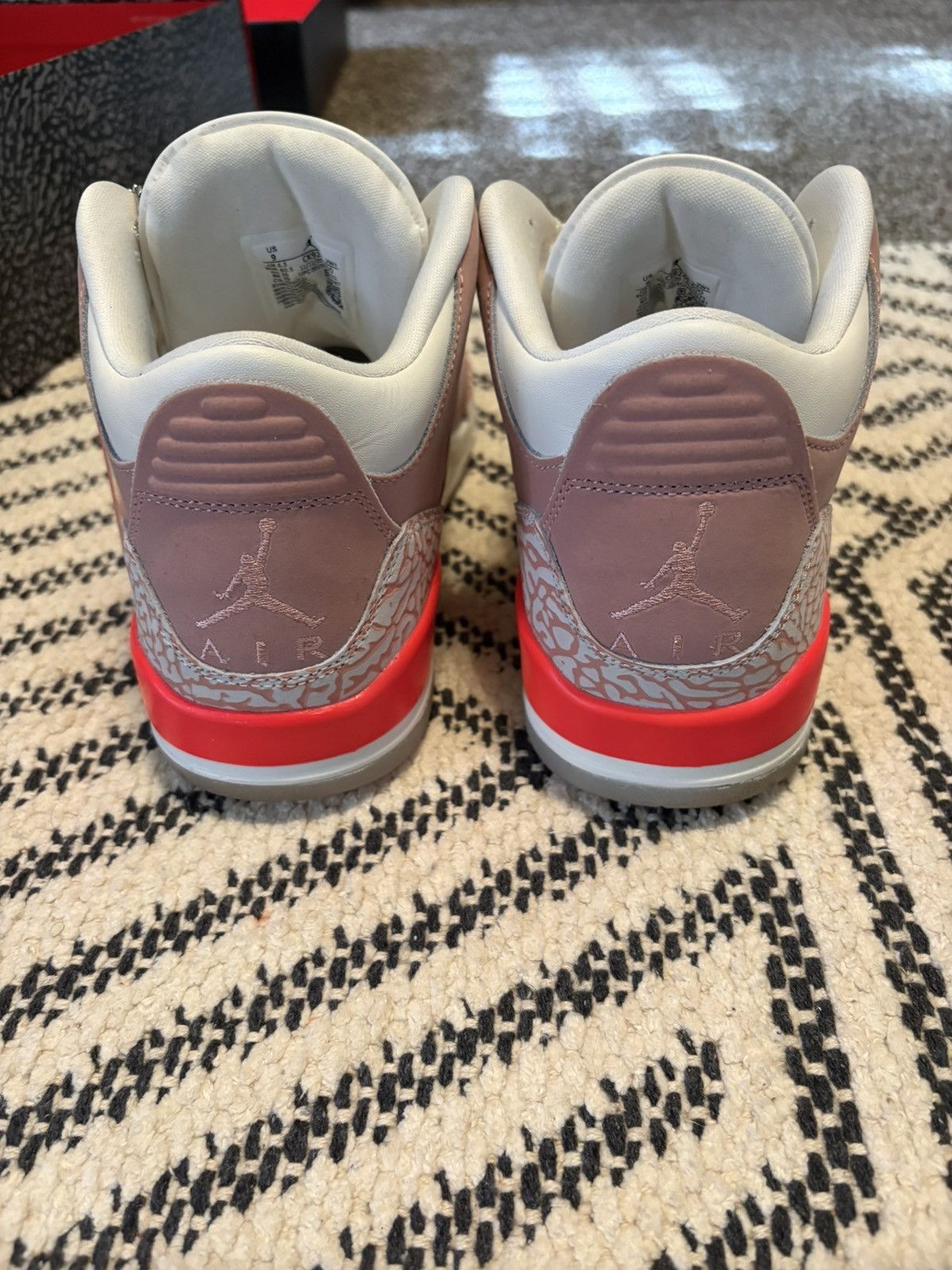 Jordan Brand Rust Pink Jordan 3s Size US 9 / IT 39 - 4 Thumbnail